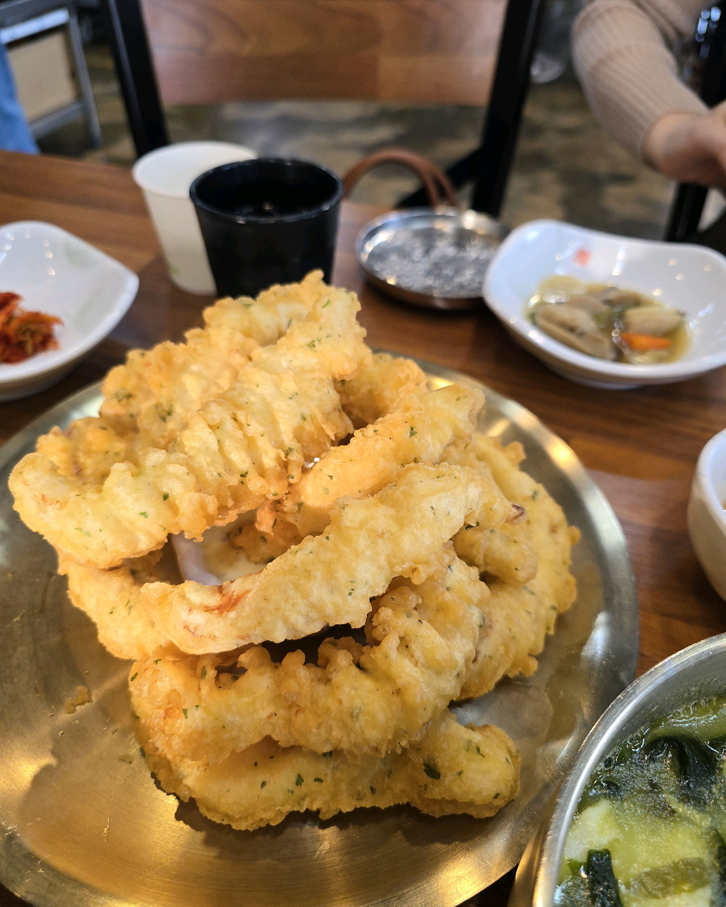 음... 좋게 표현하면 매~~~~~~~우 담백한 맛이라고 표현할 수 있겠네요ㅋㅋㅋㅋㅋ - 제주 맛집 광어다 표선 본점
