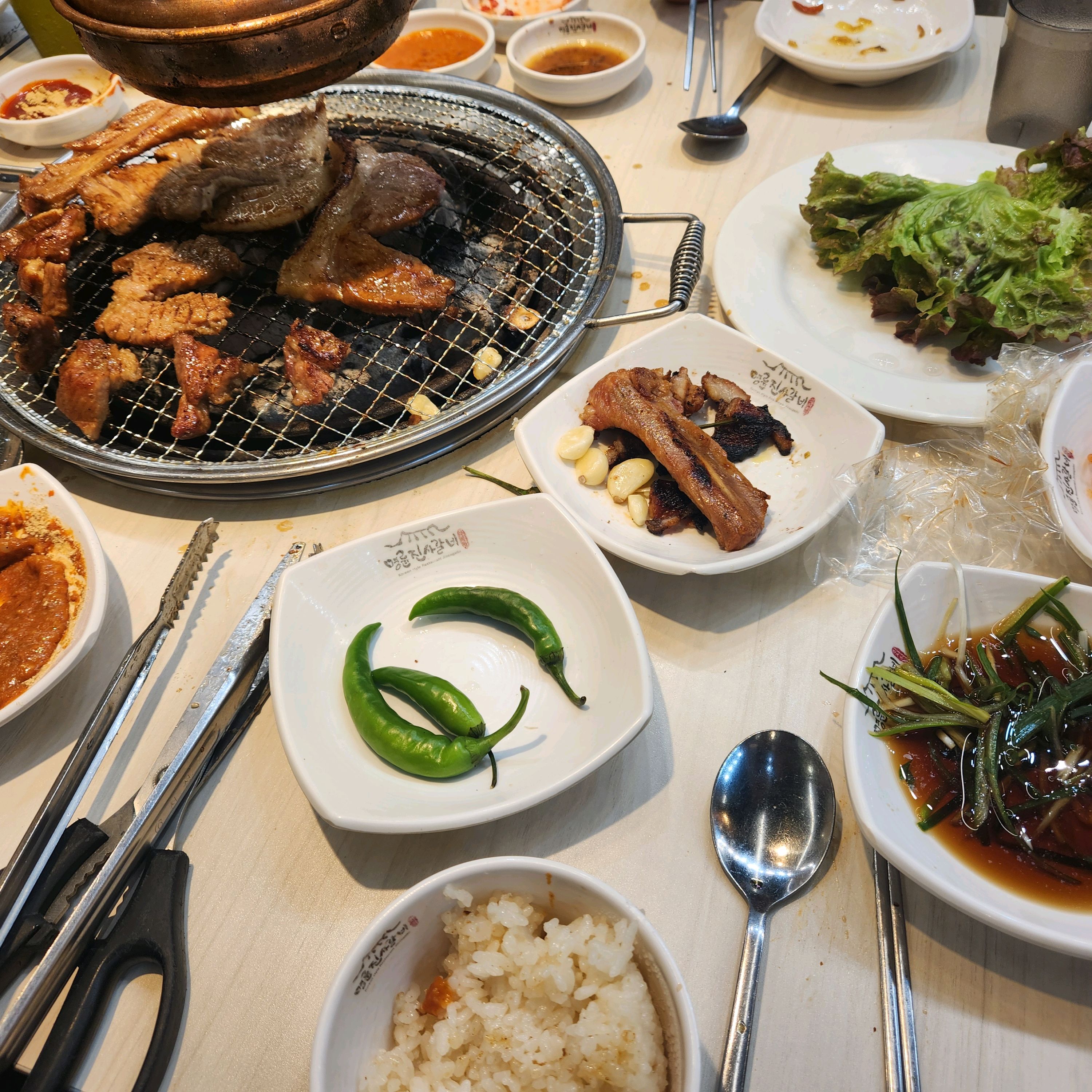 고기 다양하고 무한리필이라 배부르게 먹을수 있어서 좋아요! - 화곡동 맛집 명륜진사갈비 서울까치산점