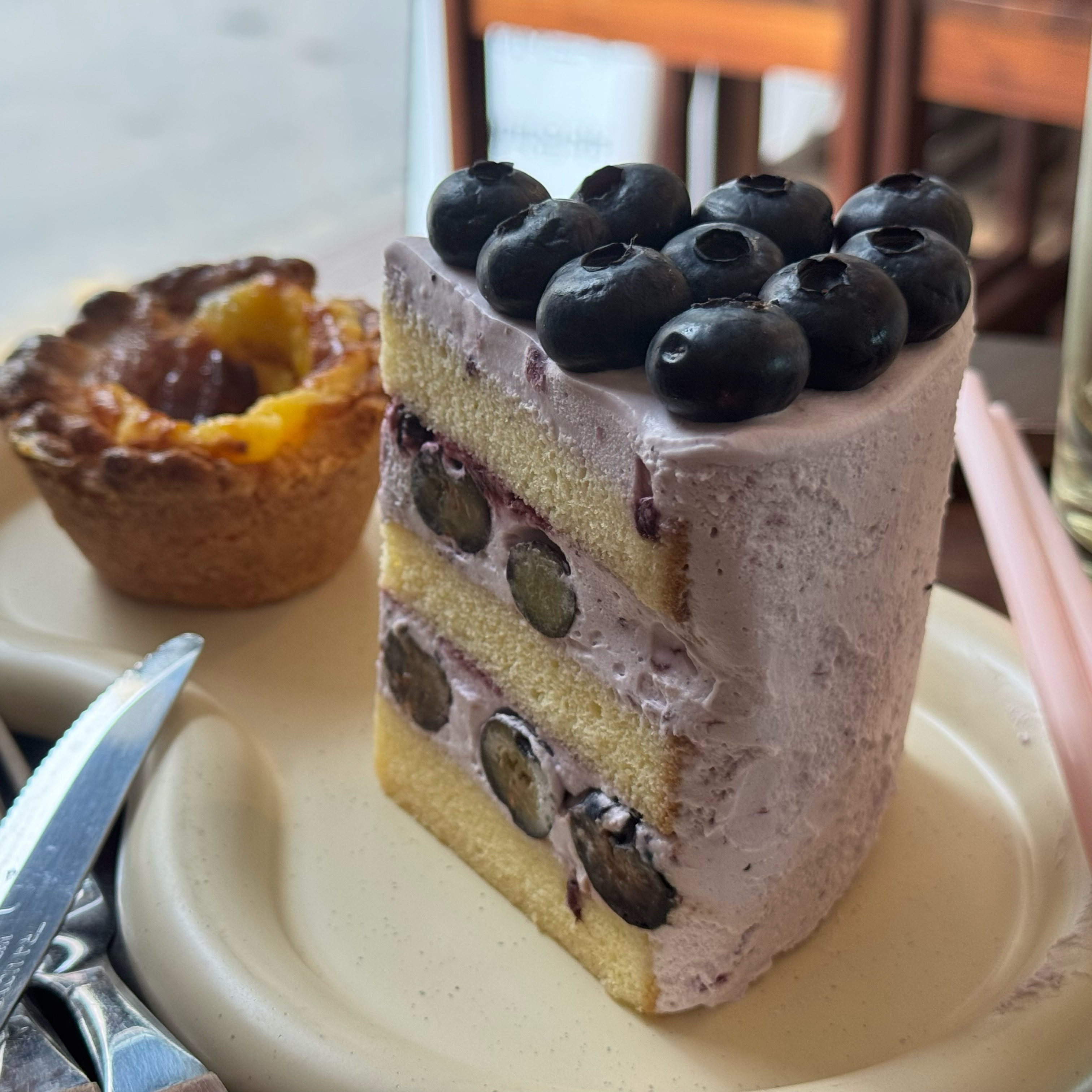 매장 분위기가 차분하고 아늑해요 🌈 - 천호동 맛집 해피유어데이