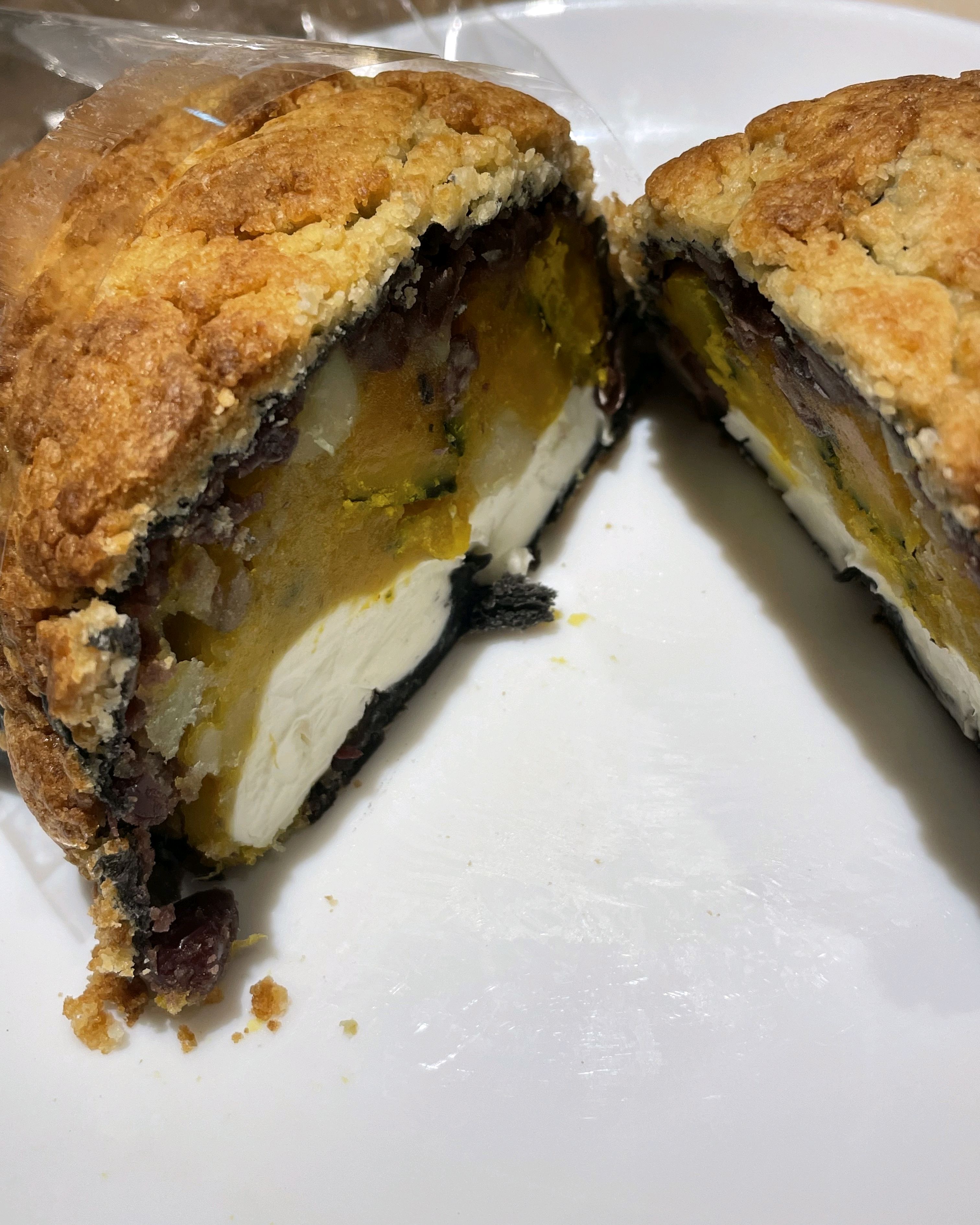 사워도우 맛있어요. - 망원동 맛집 어글리베이커리