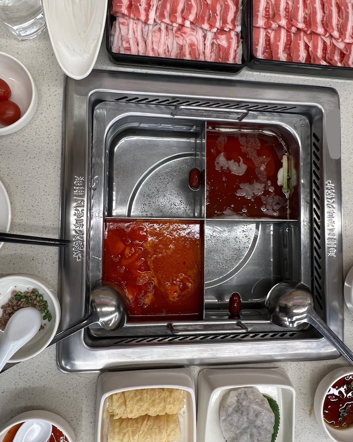 가린 부분은 인스타 아이디가 나와서 가렸습니다! - 홍대 맛집 하이디라오 홍대점