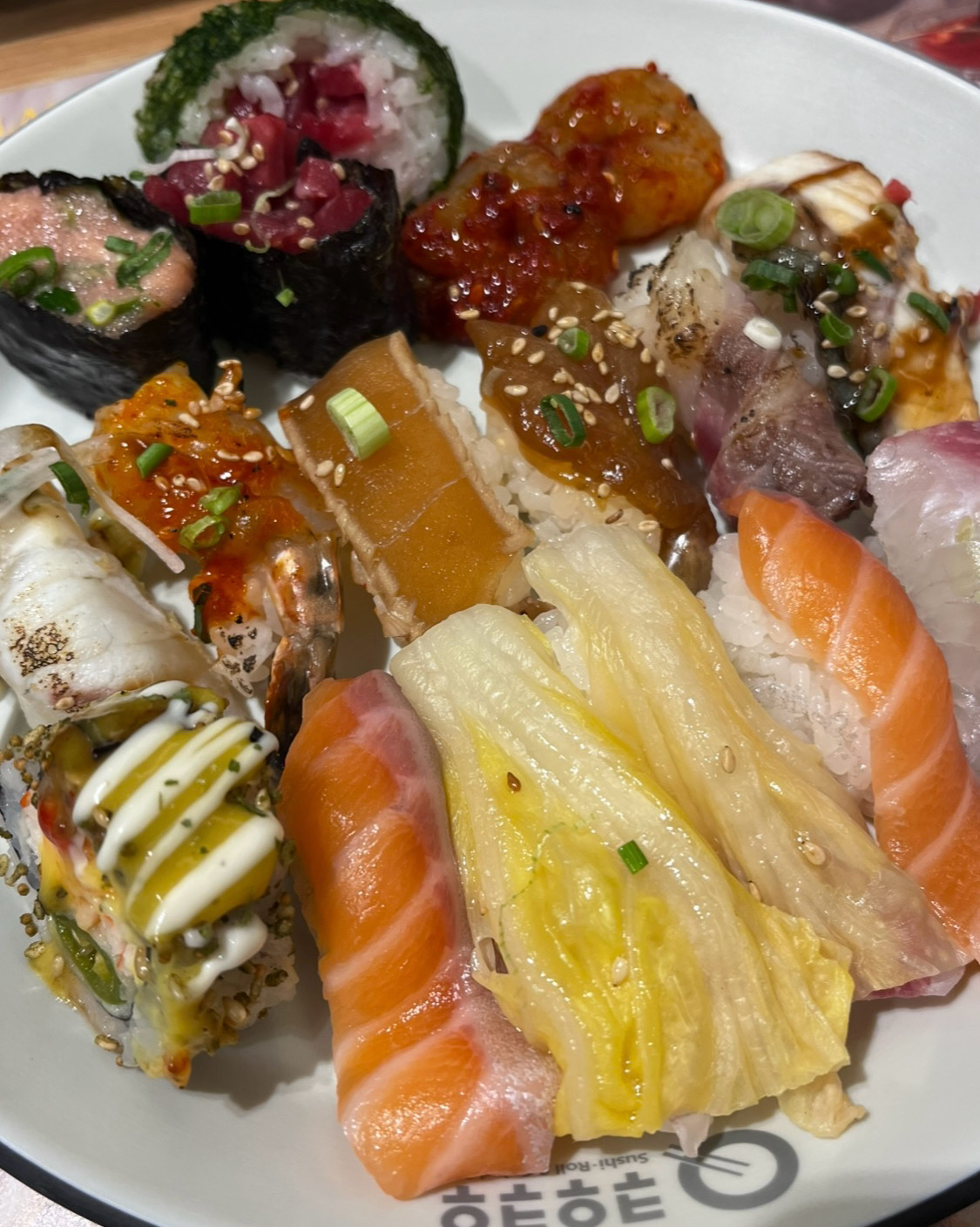 가격이 예전보다 많이 올랐지만 평일 런치로 가면 가격이 나쁘지 않습니다😋 - 진주 충무공동 맛집 쿠우쿠우 진주점