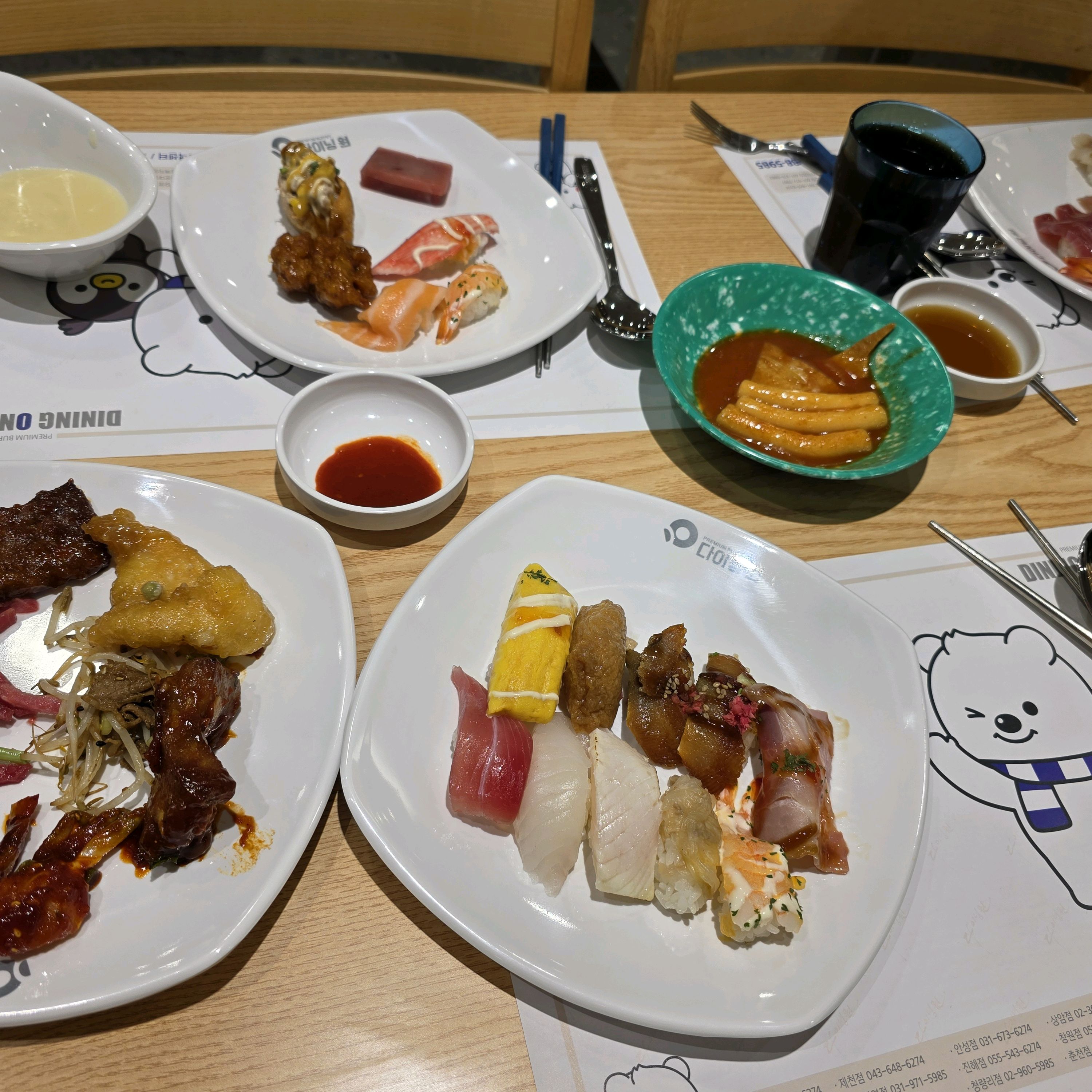 일단 메뉴가많고 후식들도 너무많고ㅎㅎ - 천호동 맛집 다이닝원 천호점