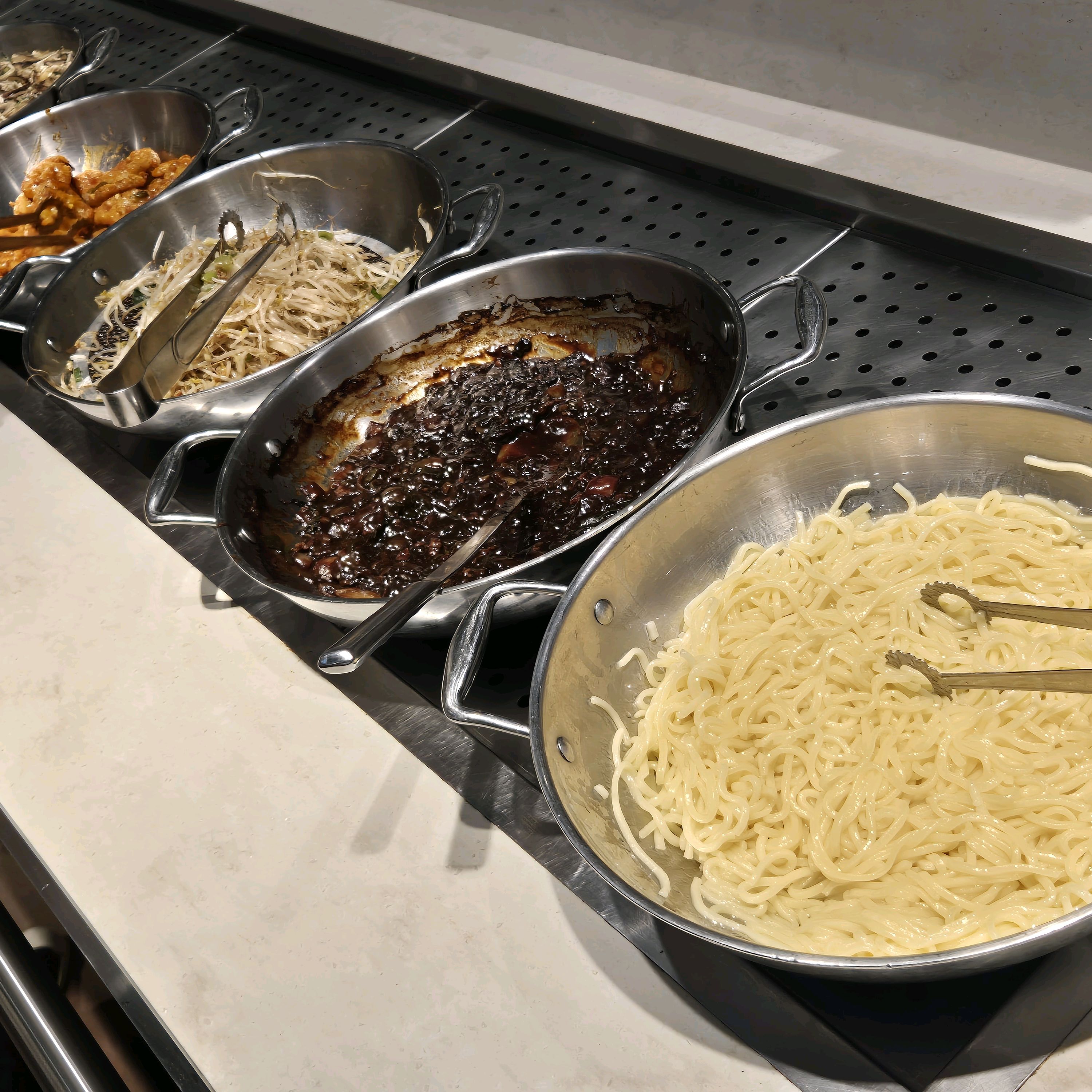 네이버로 미리 예약하고 가면 좋은 자리 앉을 수 있음 - 다산 맛집 애슐리퀸즈 다산점