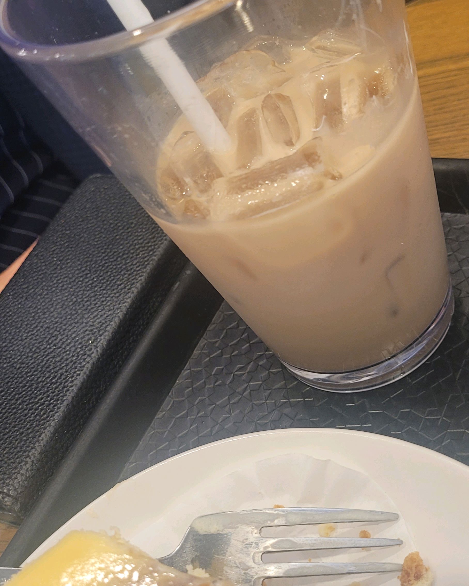 좋아요 😀 - 천호동 맛집 스타벅스 천호이마트점