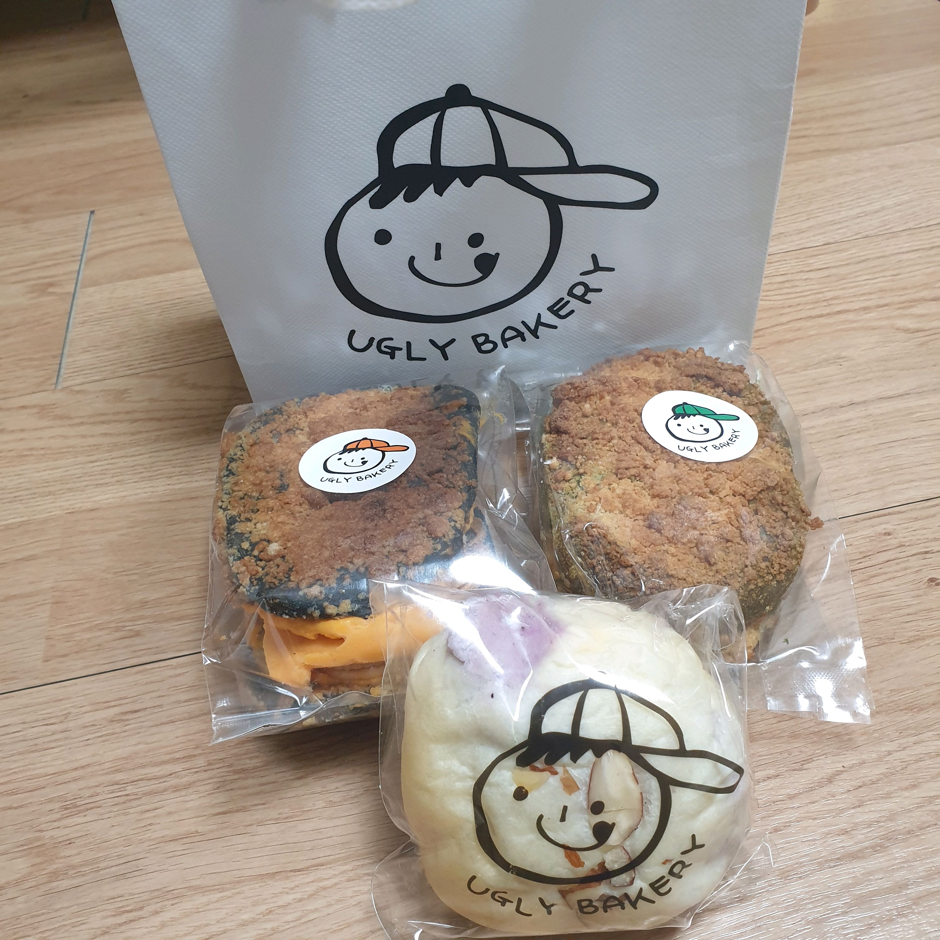 망원동 간김에 들렀어요! 주말이라 예상했던대로 웨이팅 장난아니었어요~ 그래도 기다렸던 만큼