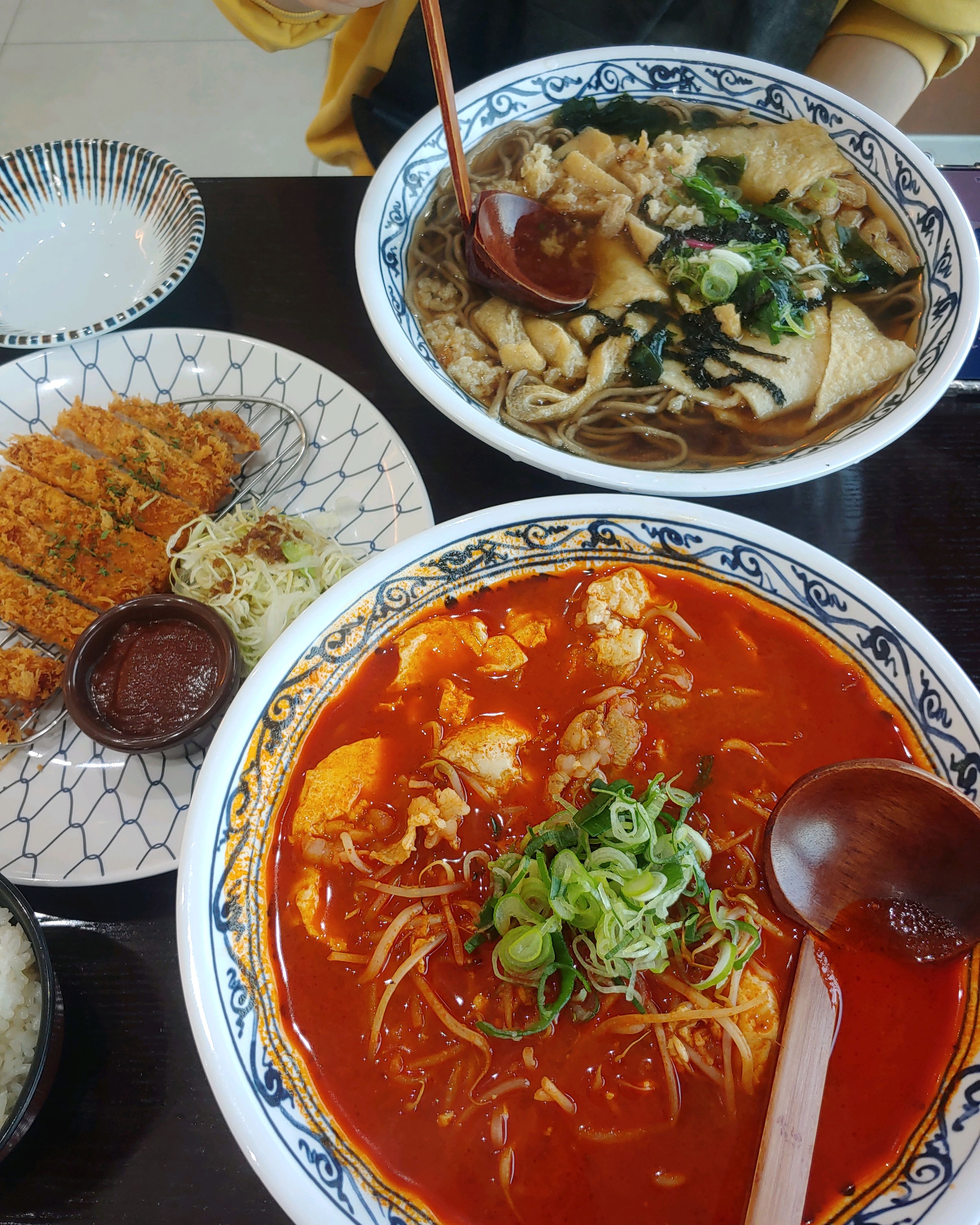 매콤한 순두부짬뽕과 달콤한 온소바 너무 맛있습니다 추천드려요 - 충북혁신도시 맛집 삼동소바 충북혁신점