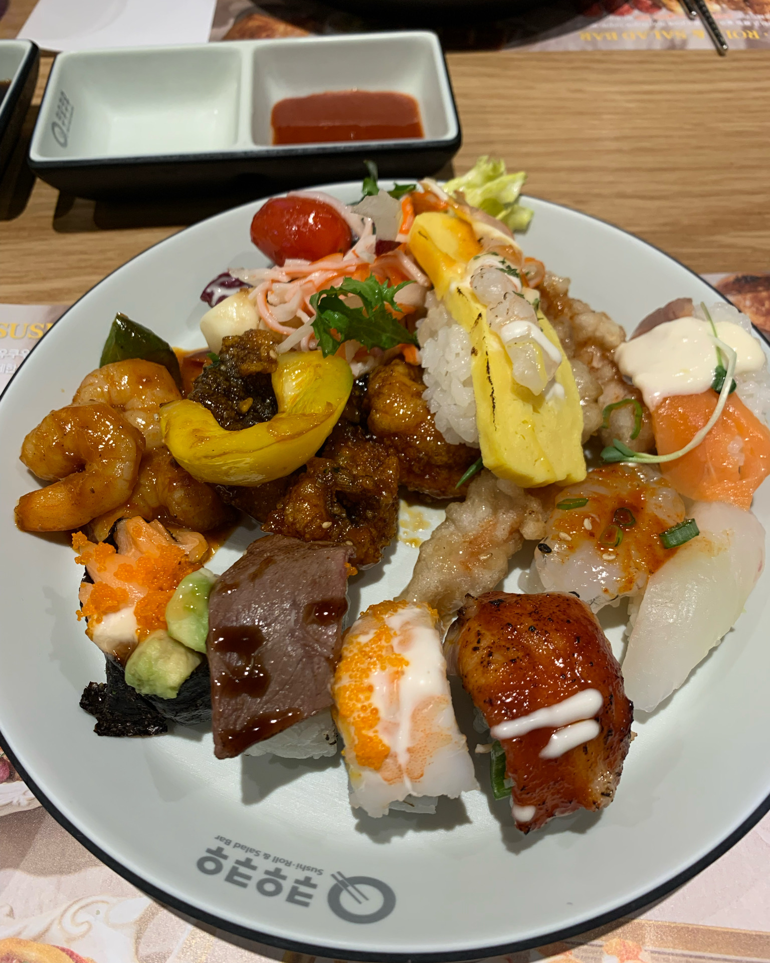 매장도 넓고, 재료가 신선해서 너무 맛있었어요! - 진주 충무공동 맛집 쿠우쿠우 진주점