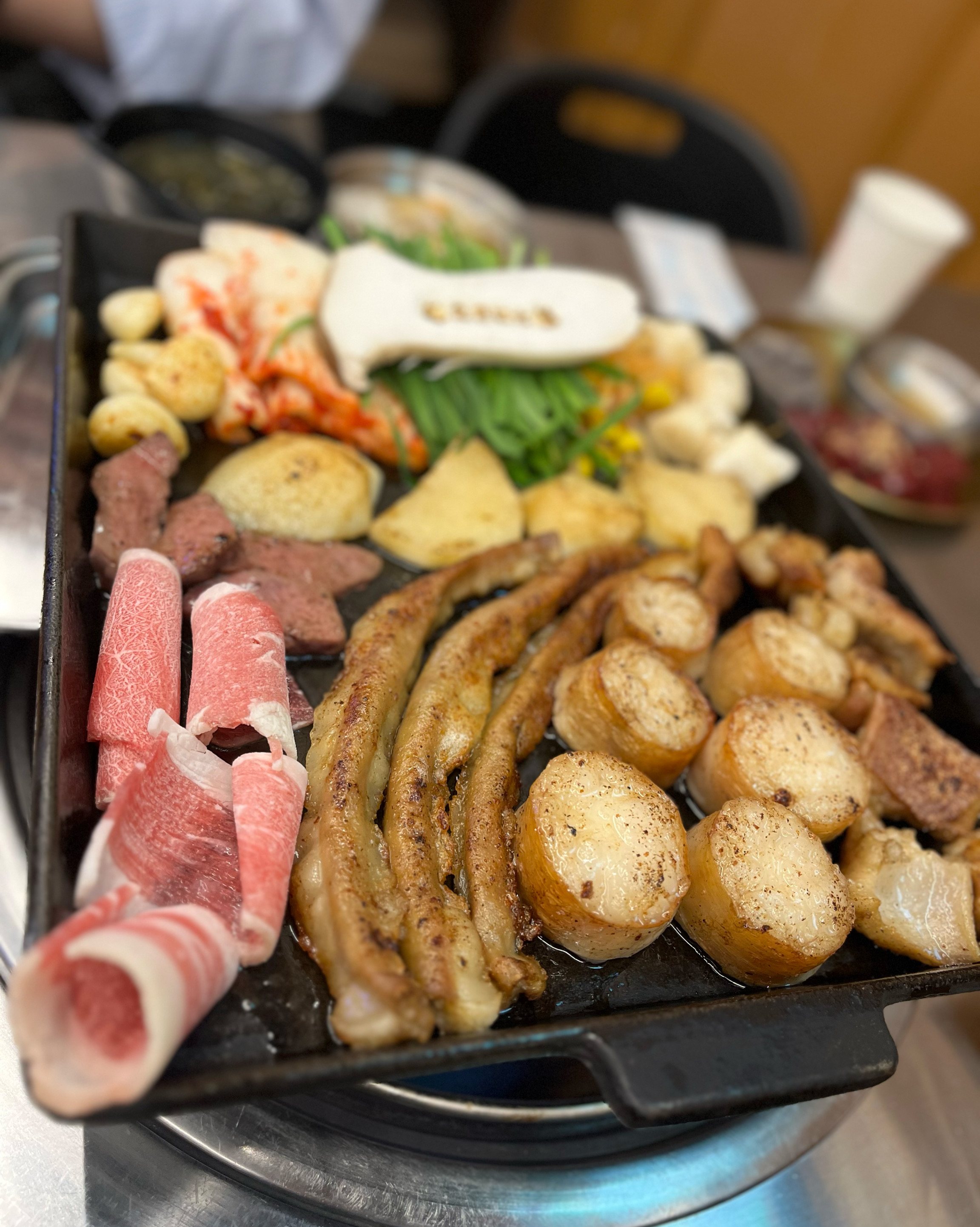 기본 반찬들도 좋고 곱창도 맛있었어요! 볶음밥까지 바삭바삭하게 볶아서 맛있게 잘먹었습니다.