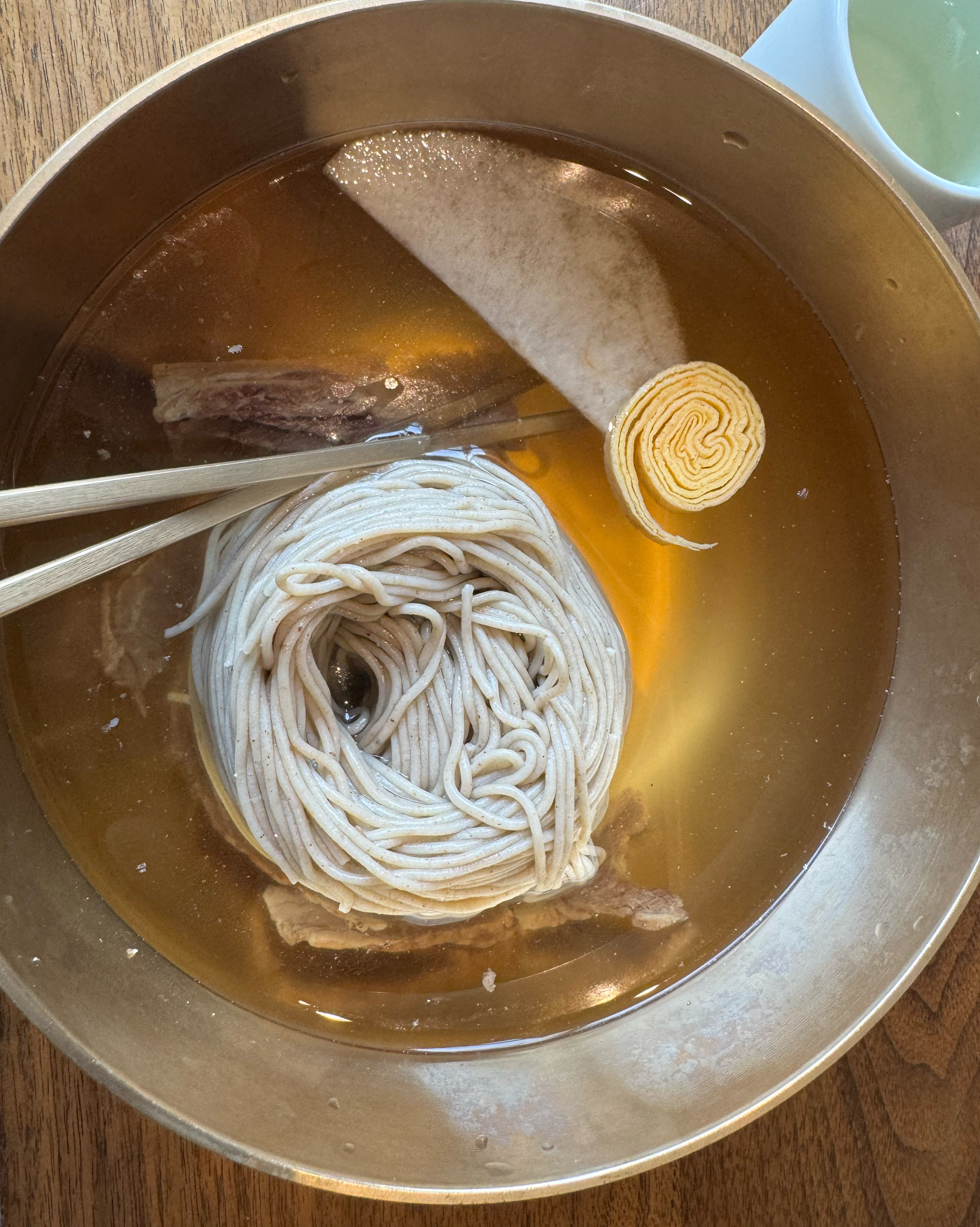 완전 맛있고 매장도 넓고 직원분들도 친절해요!! - 서교동 맛집 서관면옥 홍대점