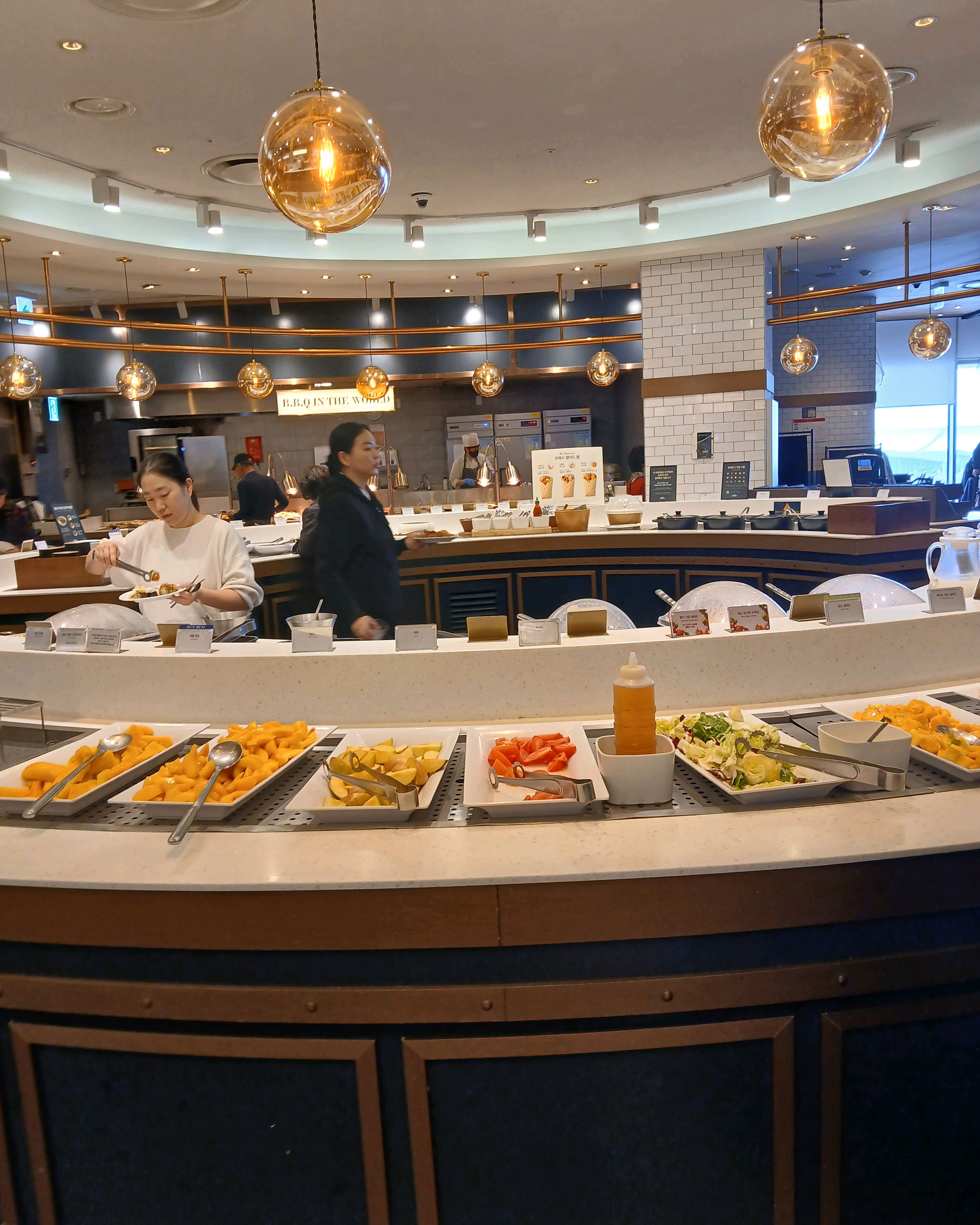 친구들과 약속은 애슐리를 자주 가네요 - 김포공항 맛집 애슐리퀸즈 롯데백화점 김포공항점