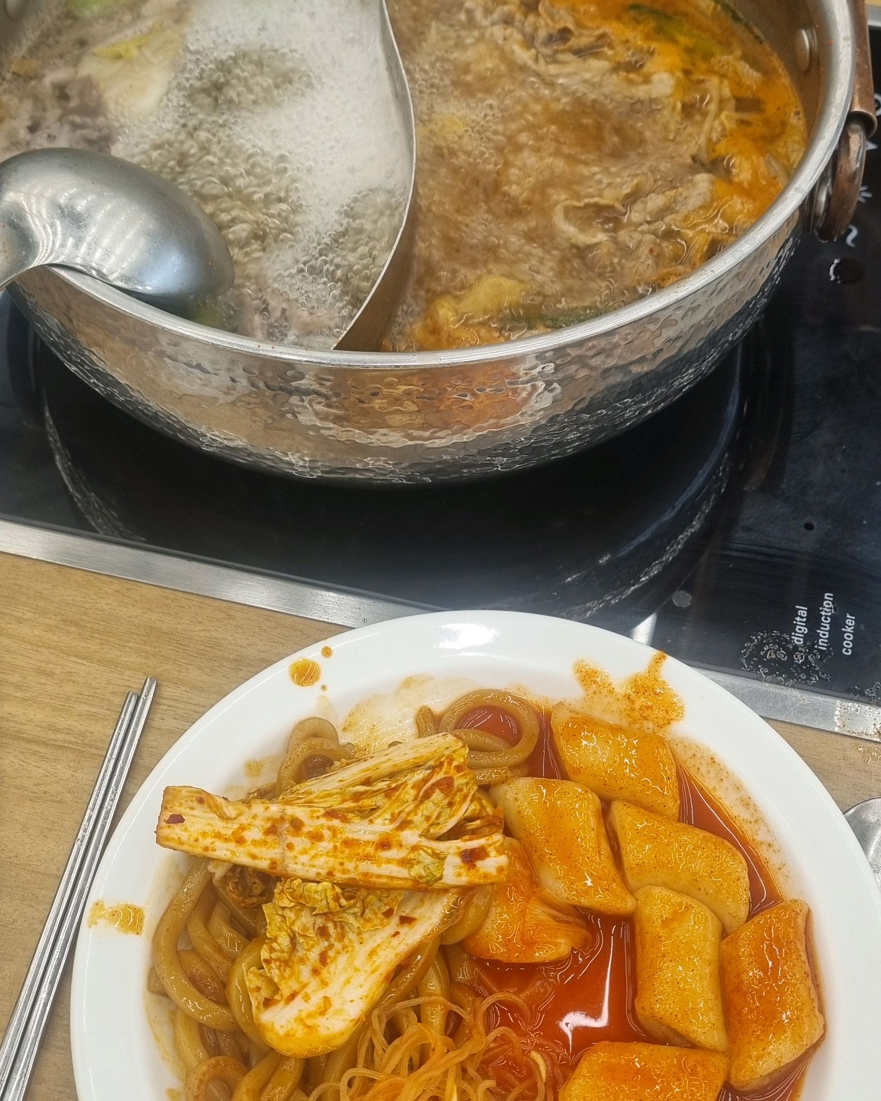 샤브가 맛있고 반반육수도 시원해요 - 창원 진해 맛집 샤브올데이 창원진해점