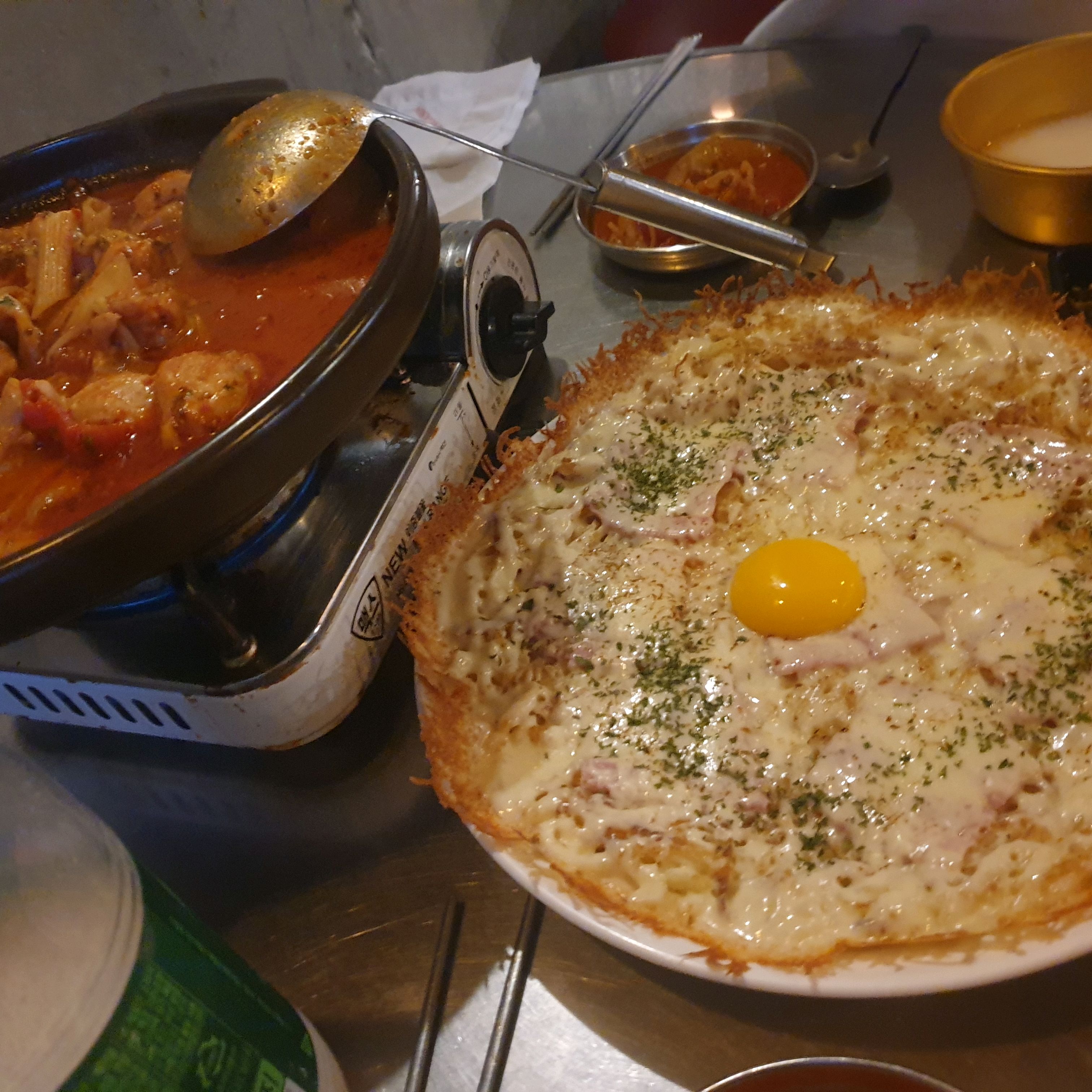ㅇ생각보다 더 맛있었어요 이태리 닭복음탕 추천~~!!! 사장님 너무 친정하시고 달밤막걸리 