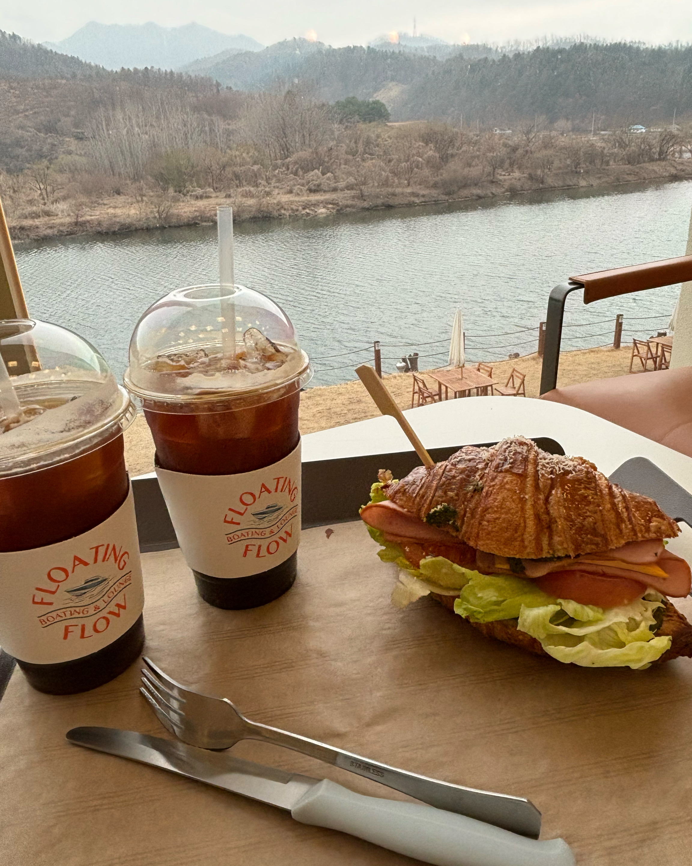 [춘천 맛집 플로팅플로우] 직접 가본 로컬 리뷰