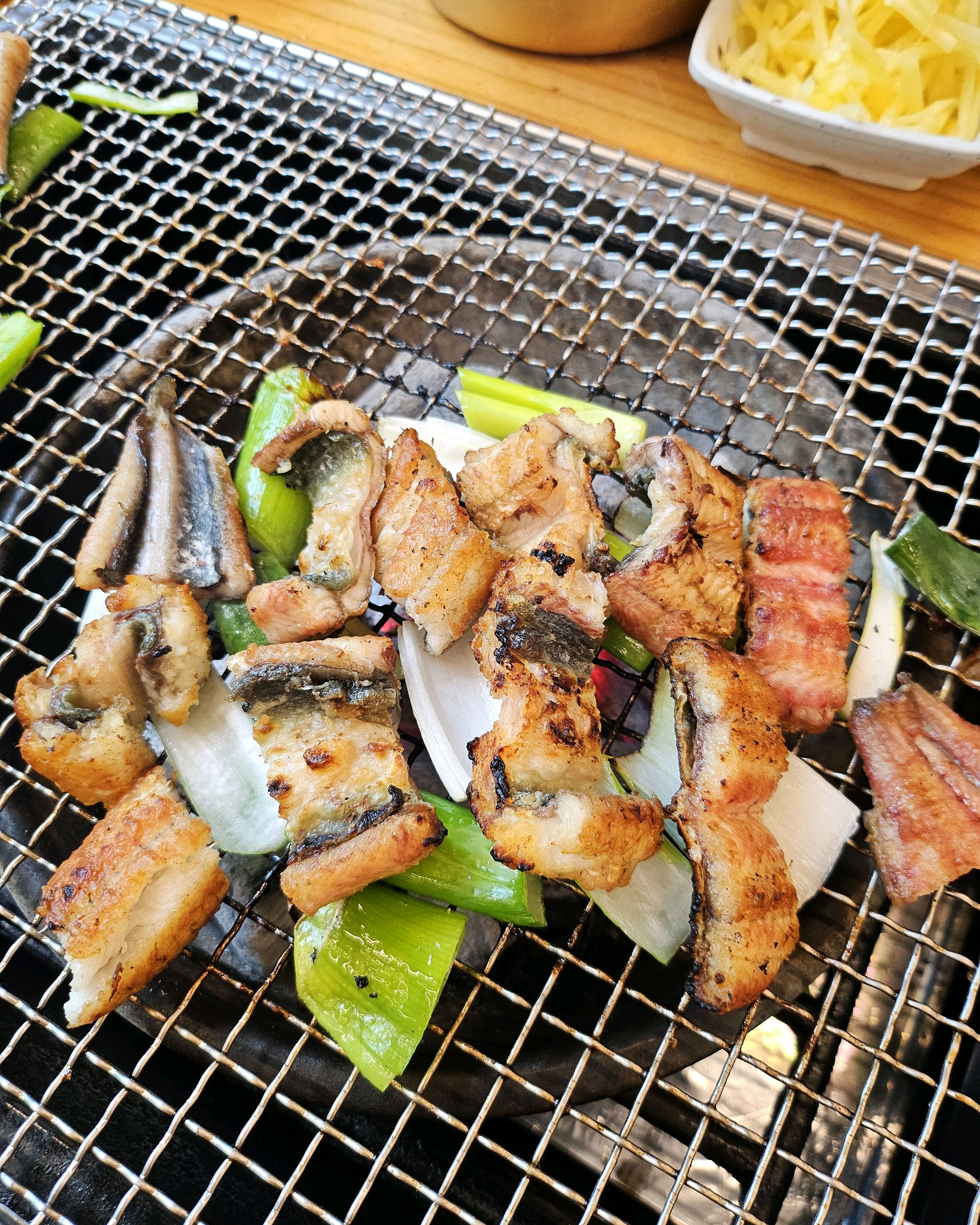 역시 장어맛집!!!!! 장어 처음 먹는 친구와 같이 갔는데 너무 맛있다고 하네요~뿌듯ㅋㅋ