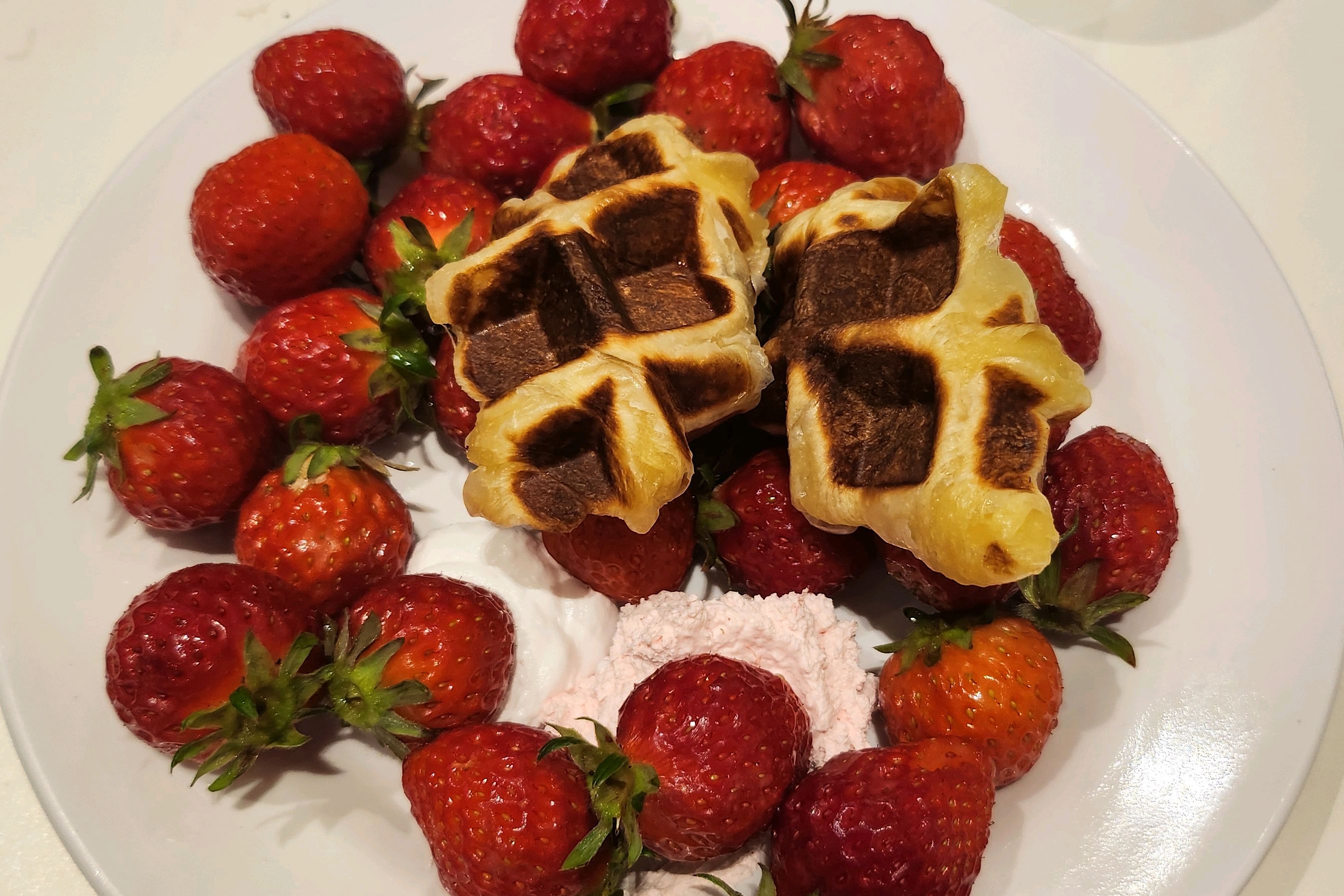 딸기 축제 너무 좋아요. - 레이크꼬모 맛집 애슐리퀸즈 레이크꼬모 동탄점