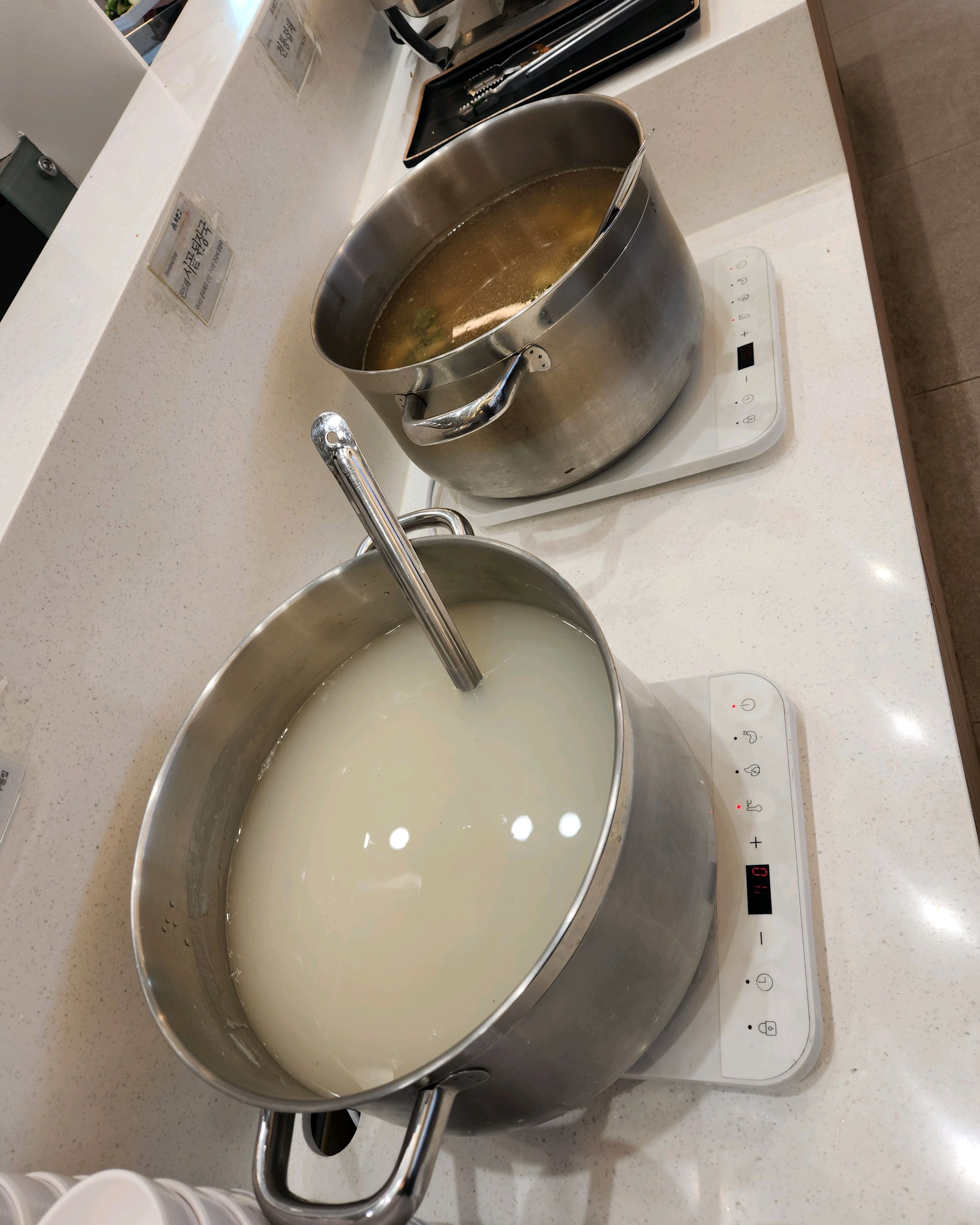 구운김도 있고 집반찬으로 맛있었습니다 - 인천 맛집 자반고 인천계양점