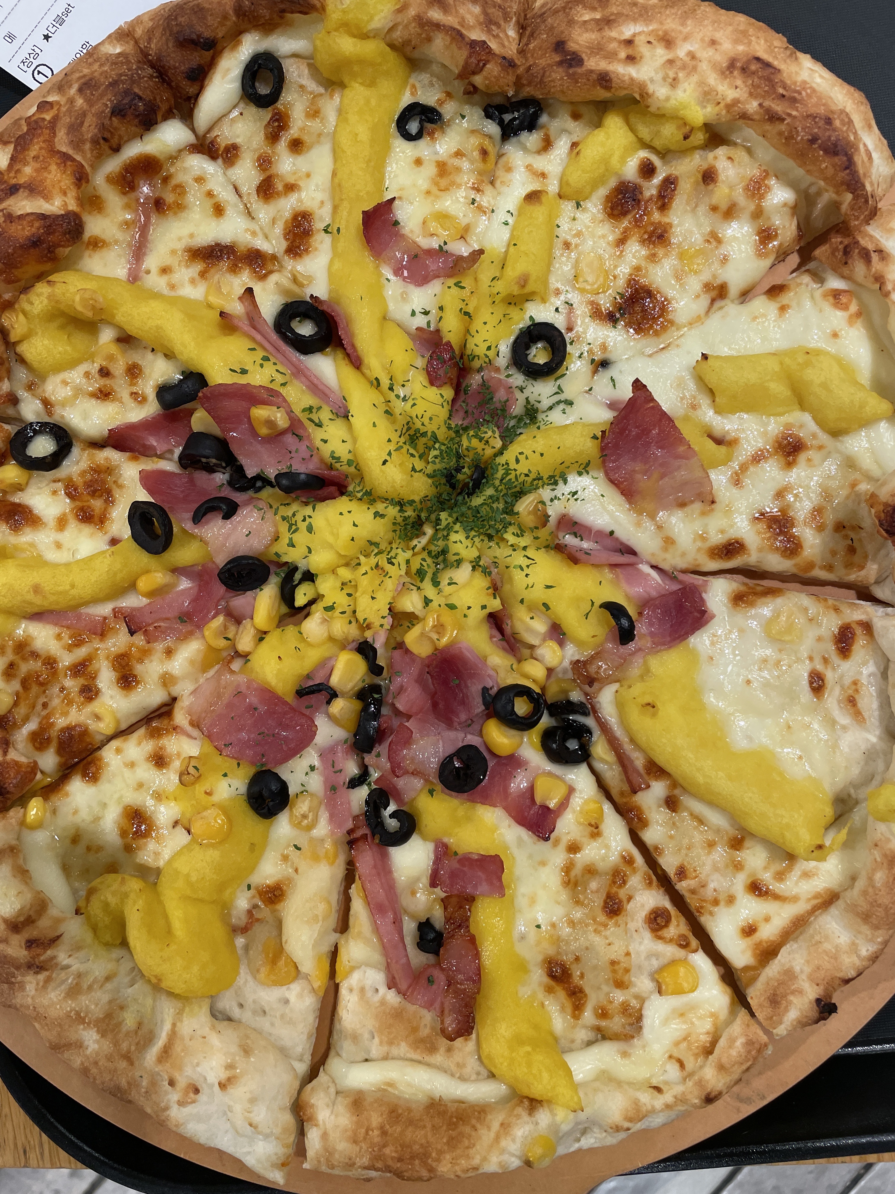 원하는 토핑 다 추가해도 25000원 대!!! 맛있어요~~ - 발산역 맛집 피자몰 NC강서점