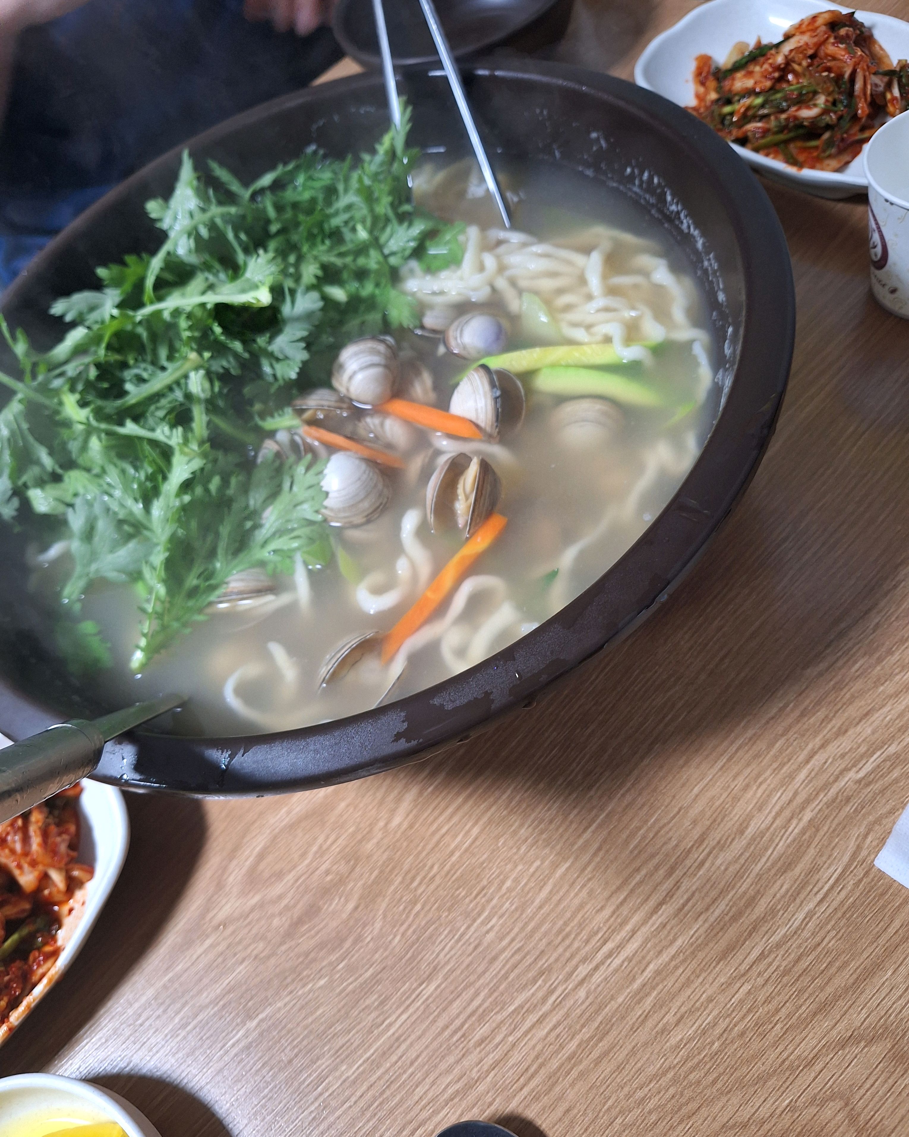비올때 얼큰한 칼국수 좋아요! - 대전 맛집 신선 칼국수
