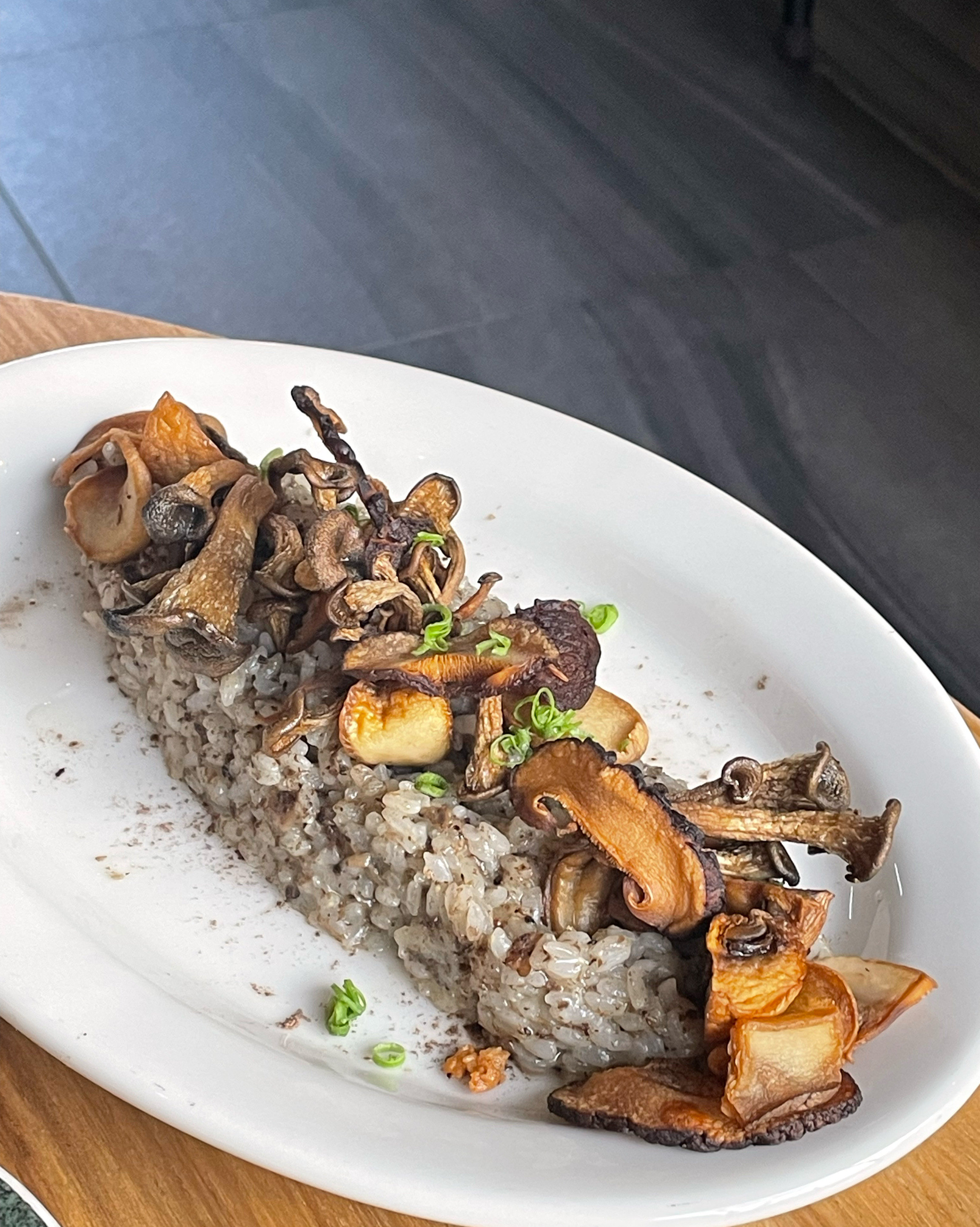 두번째 방문인데 넘 맛나요 .. 🩵 - 이태원 맛집 몽크스부처 이태원