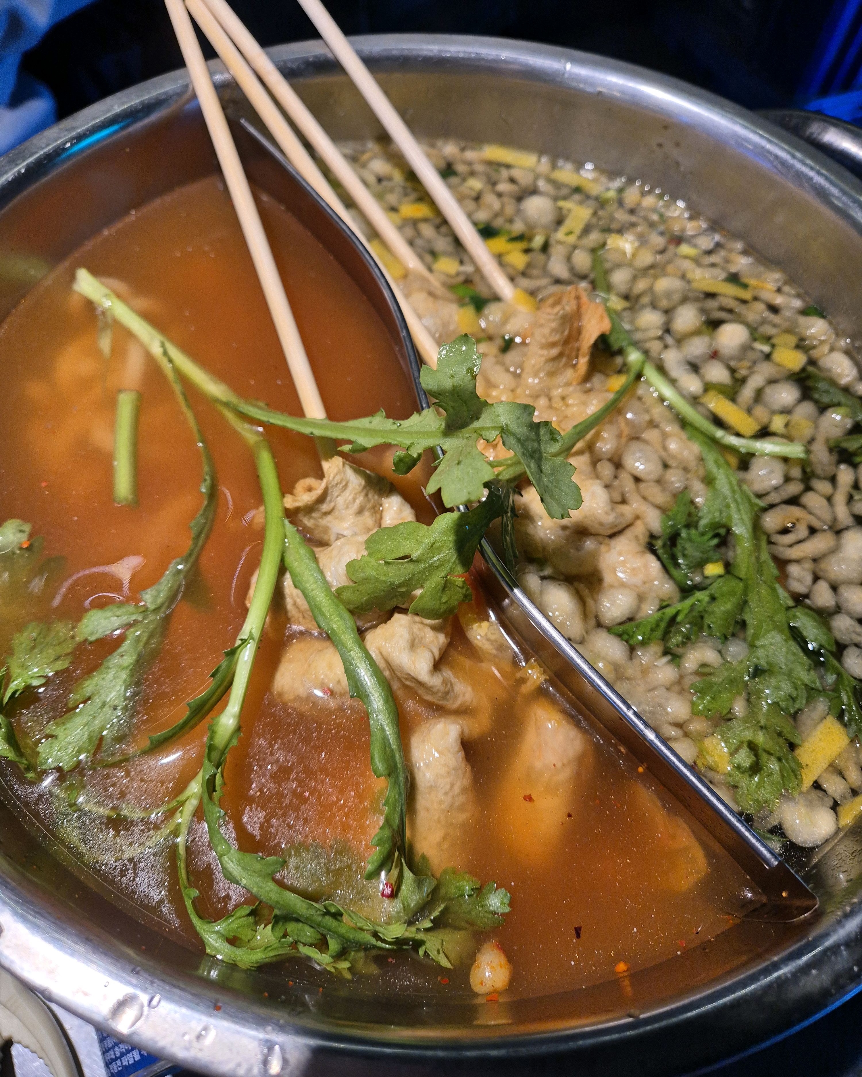 논현역에서 지인과 2차로 방문했습니다. - 강남 맛집 청춘닭꼬치 논현직영점