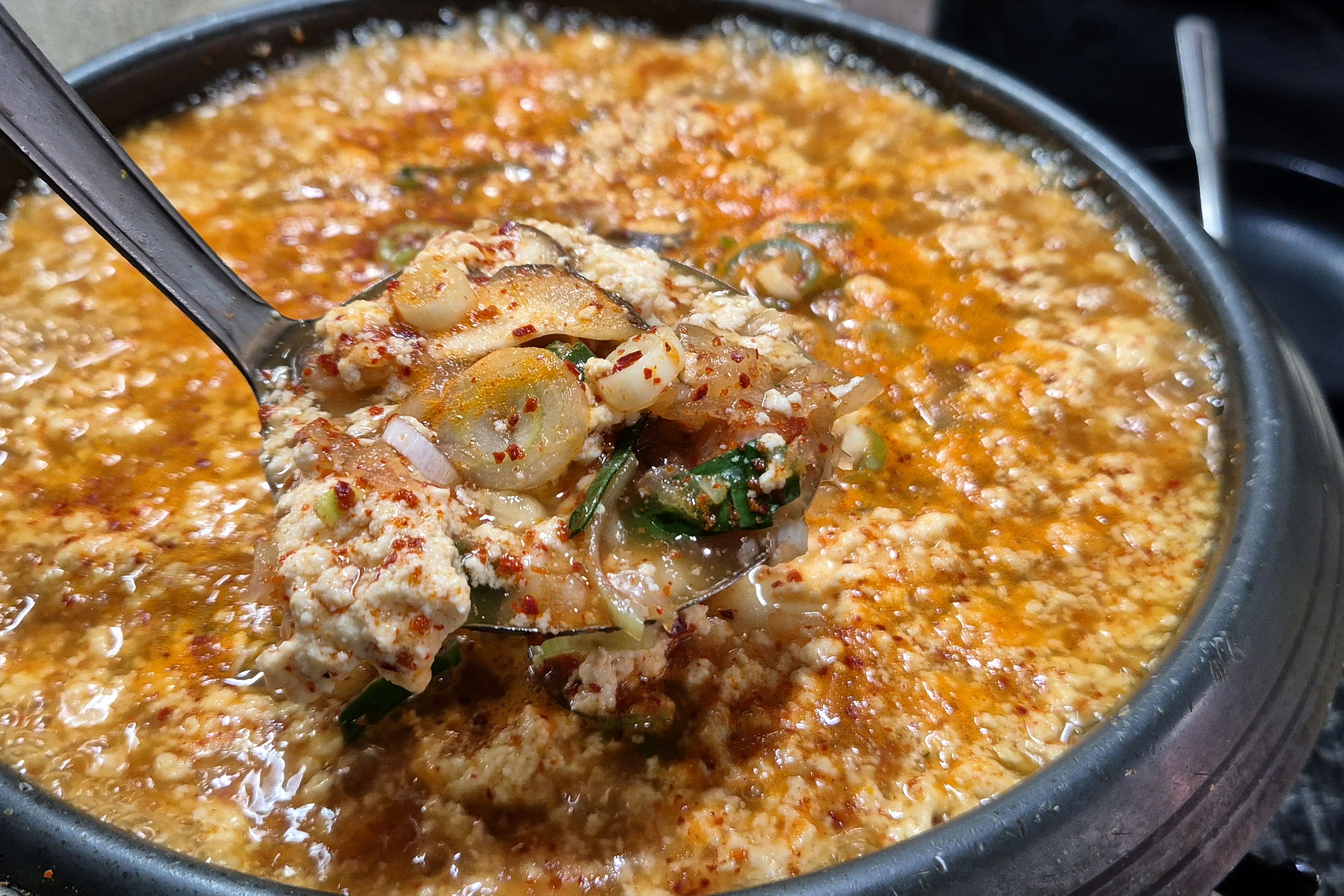 이곳 순두부전골 강추입니다🥹 - 경포대 맛집 토담순두부
