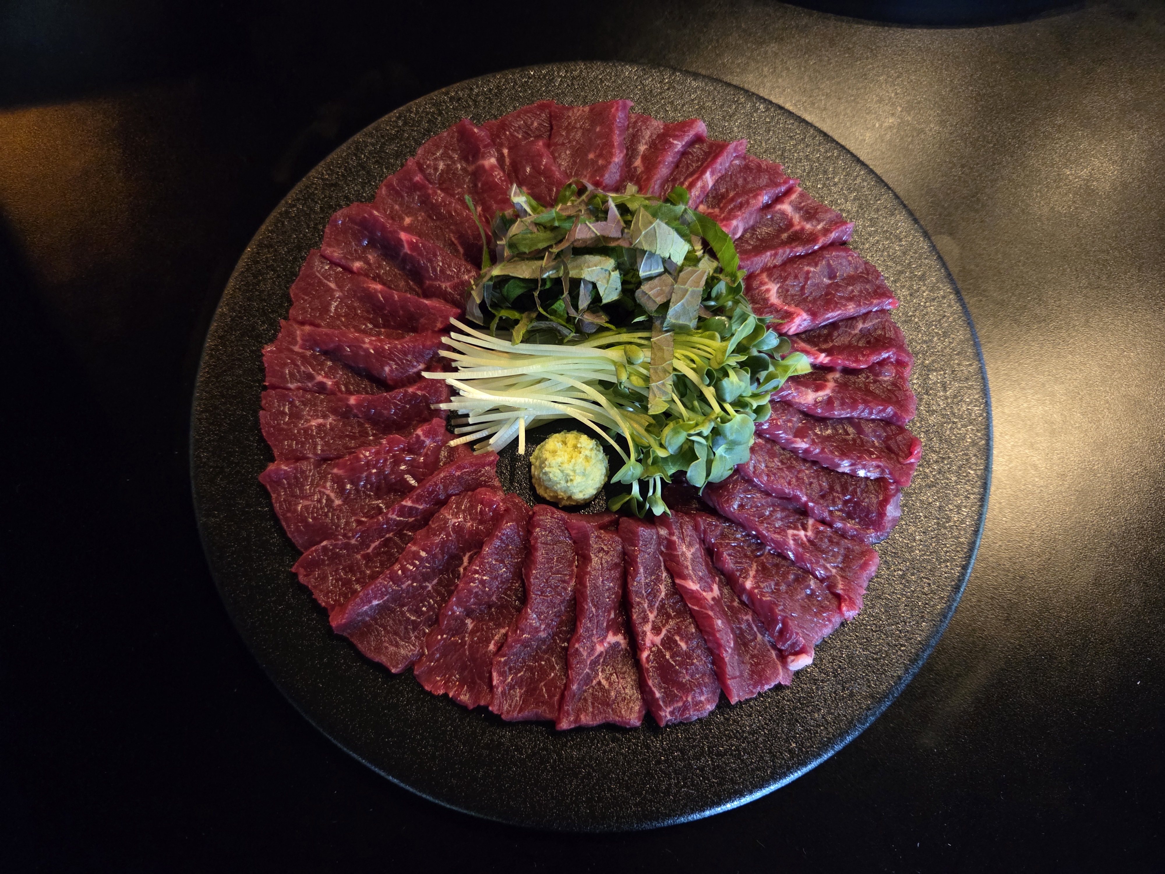 단골집입니다. - 불당동 맛집 현덕육회 천안점