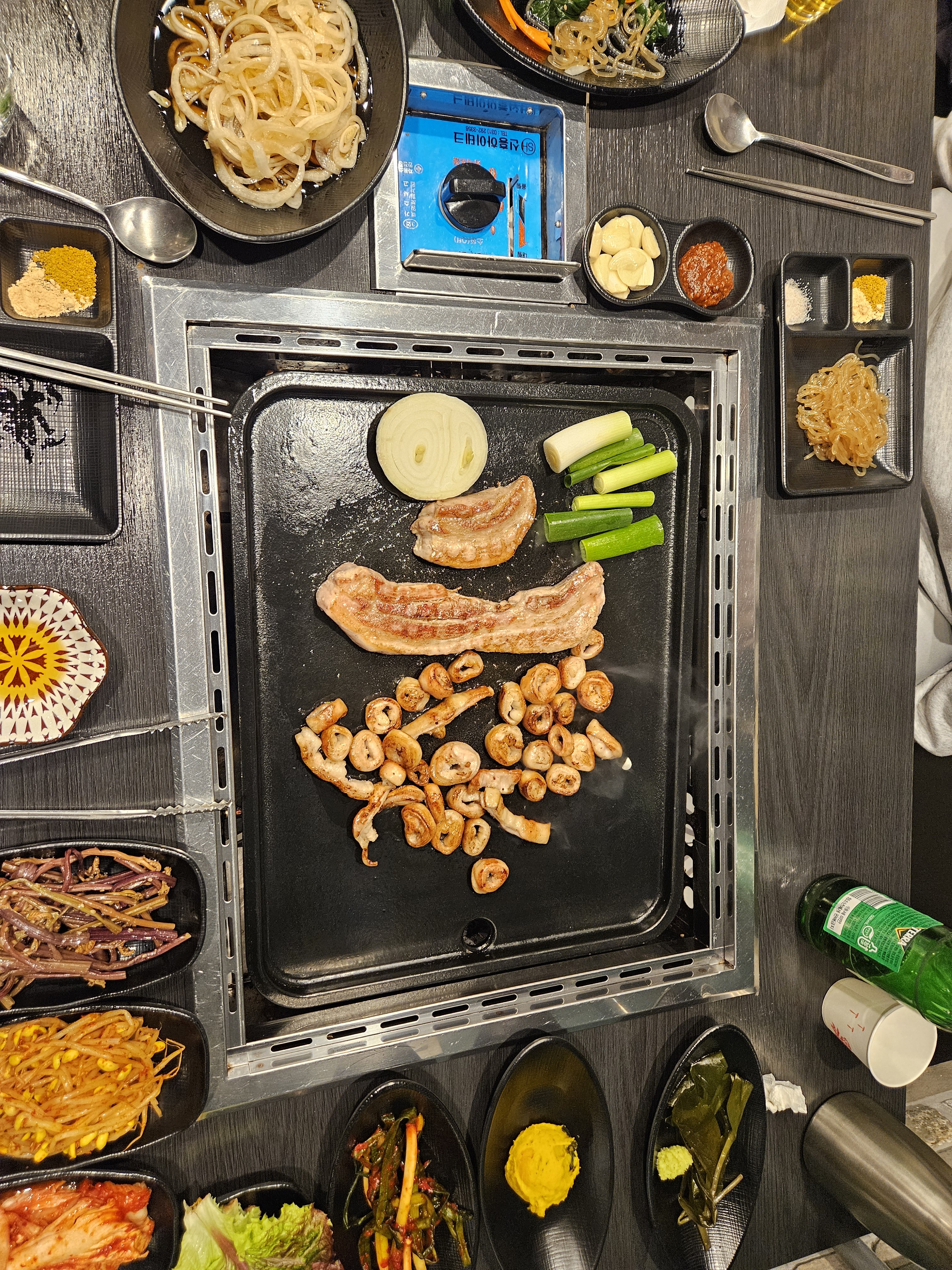 지인들과 여행중 삼겹살이 먹고 싶어 왔는데 - 경포대 맛집 육담소