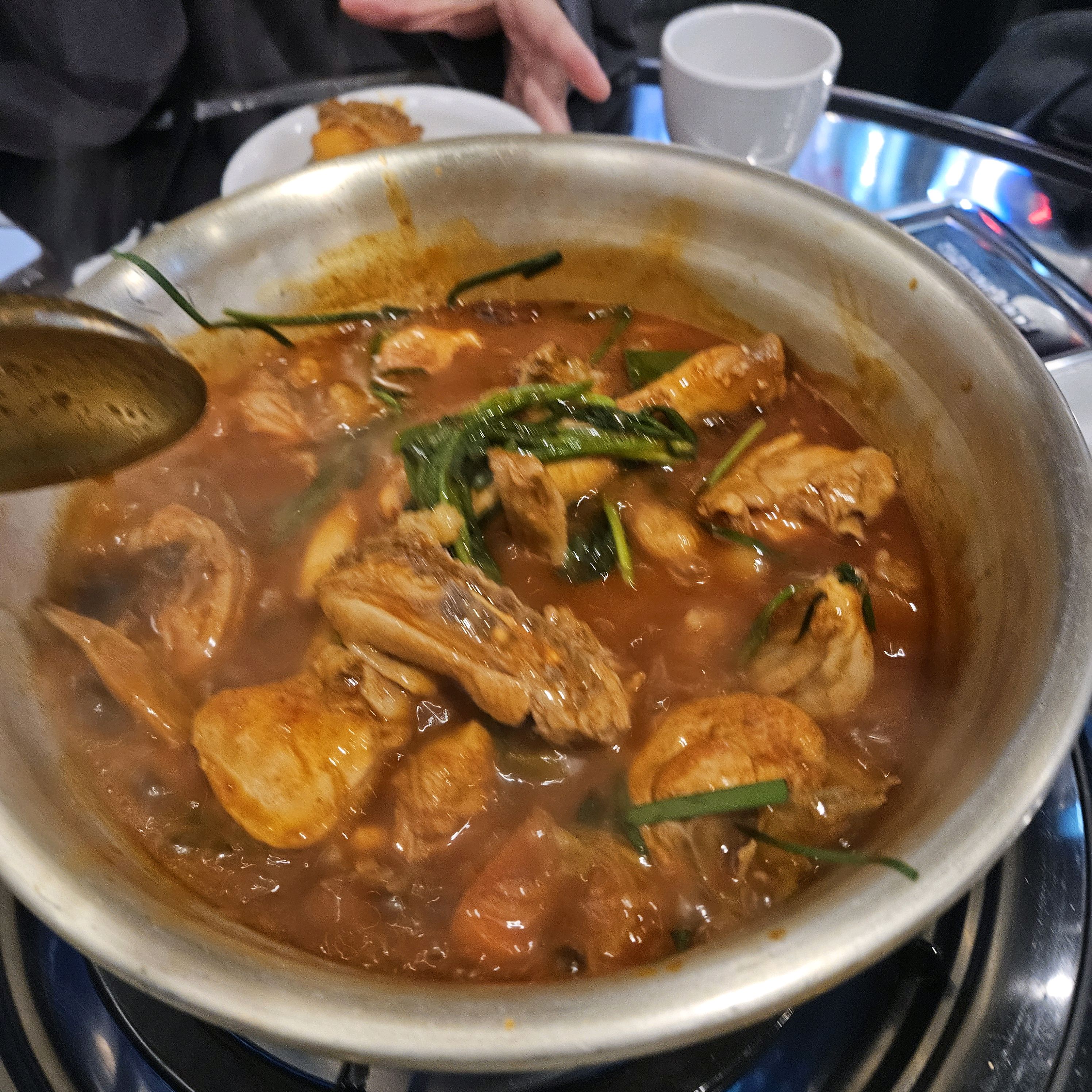곱도리탕 너무 맛있어요! 술집인데 음식점 맛나고 간도 딱 맞아용!! 진짜 술땡기는 날 최고