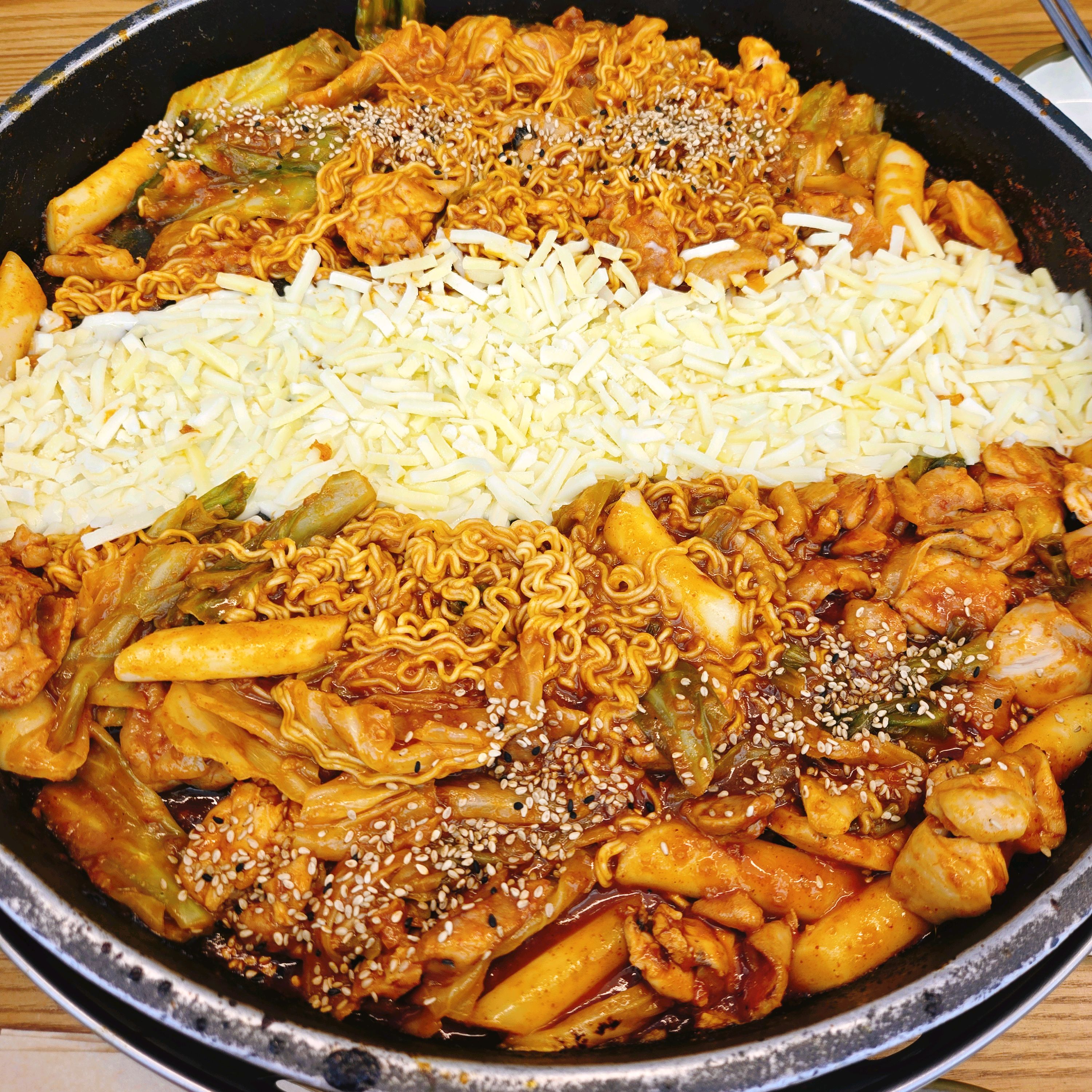 [홍대입구역 맛집 장인닭갈비 홍대2호점] 직접 가본 로컬 리뷰