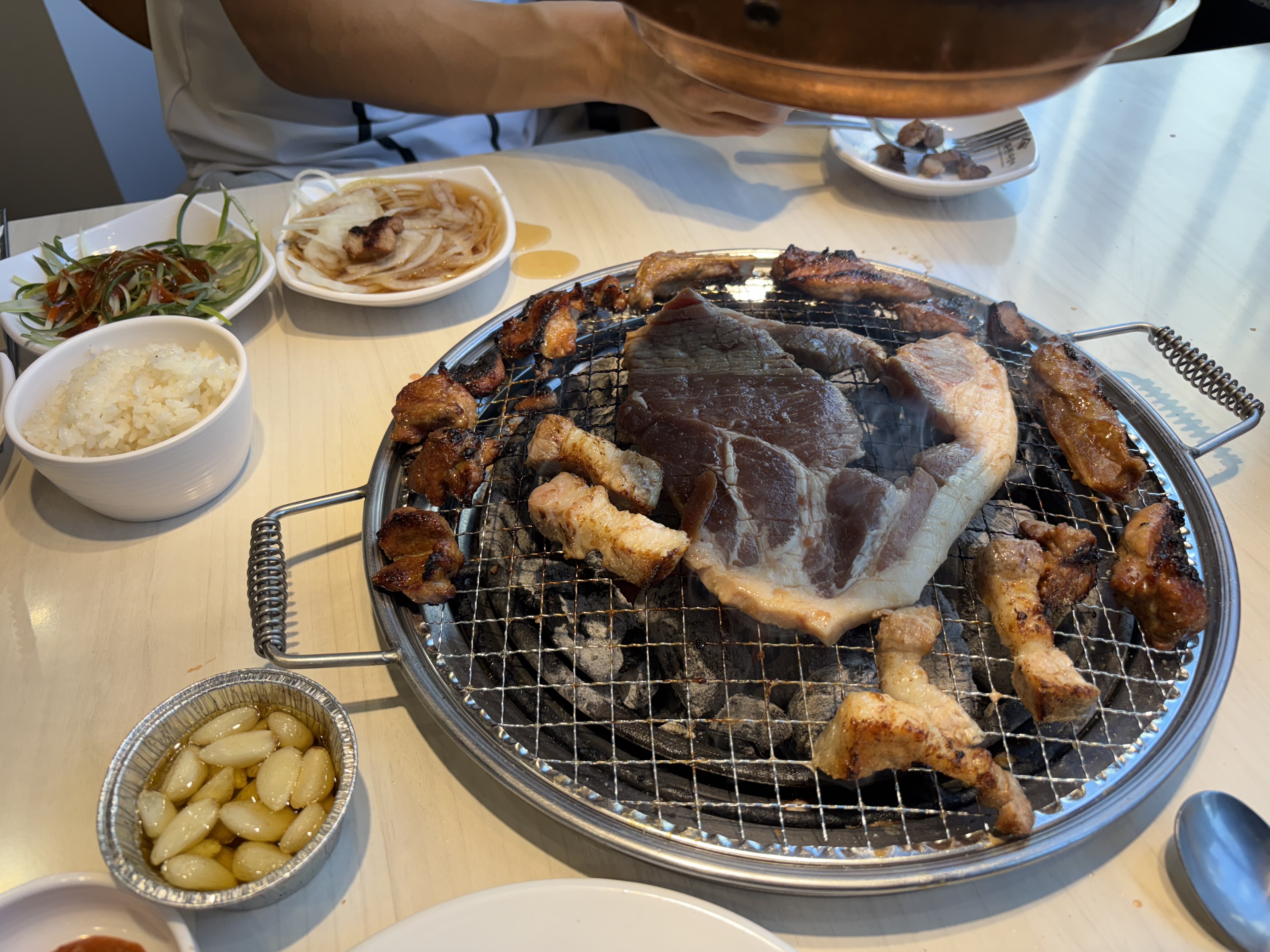 갈비만 먹어도 개이득인데 샤브샤브도 생겼네요!! - 초롱꽃마을 맛집 명륜진사갈비 파주초롱꽃마을점