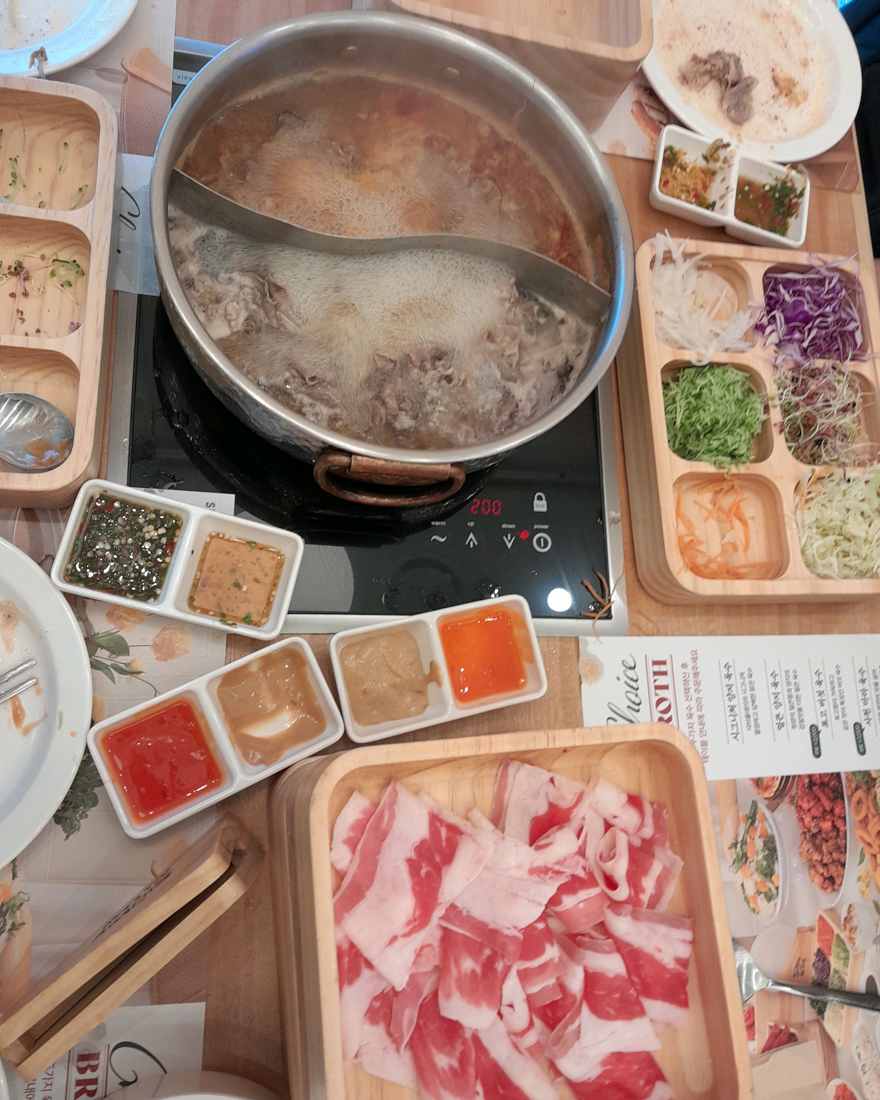 야채가 정갈하게 준비되어있어 맛나게 먹고왔어요~ - 봉일천 맛집 샤브올데이 파주봉일천점