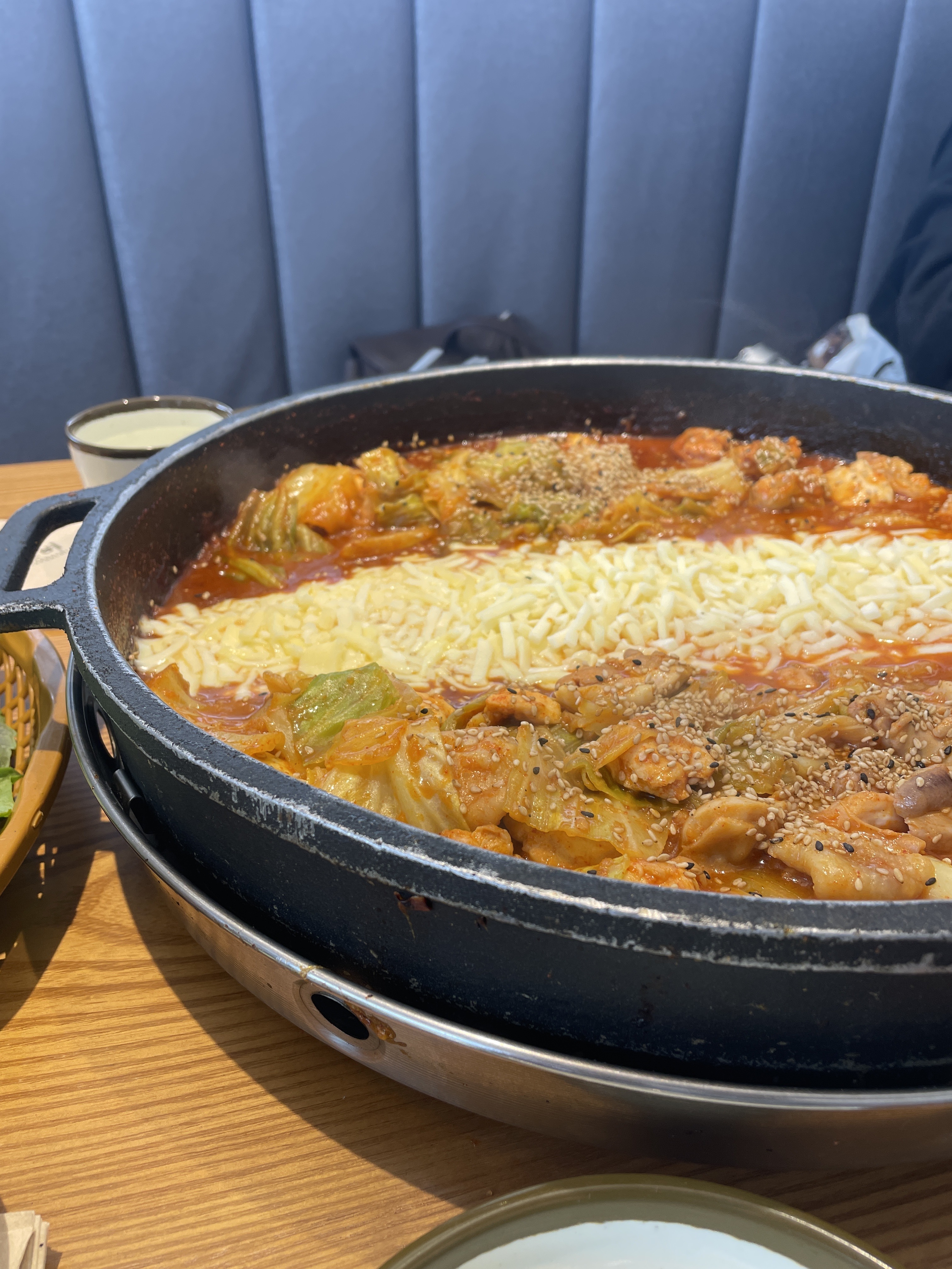 [홍대입구역 맛집 장인닭갈비 홍대2호점] 직접 가본 로컬 리뷰