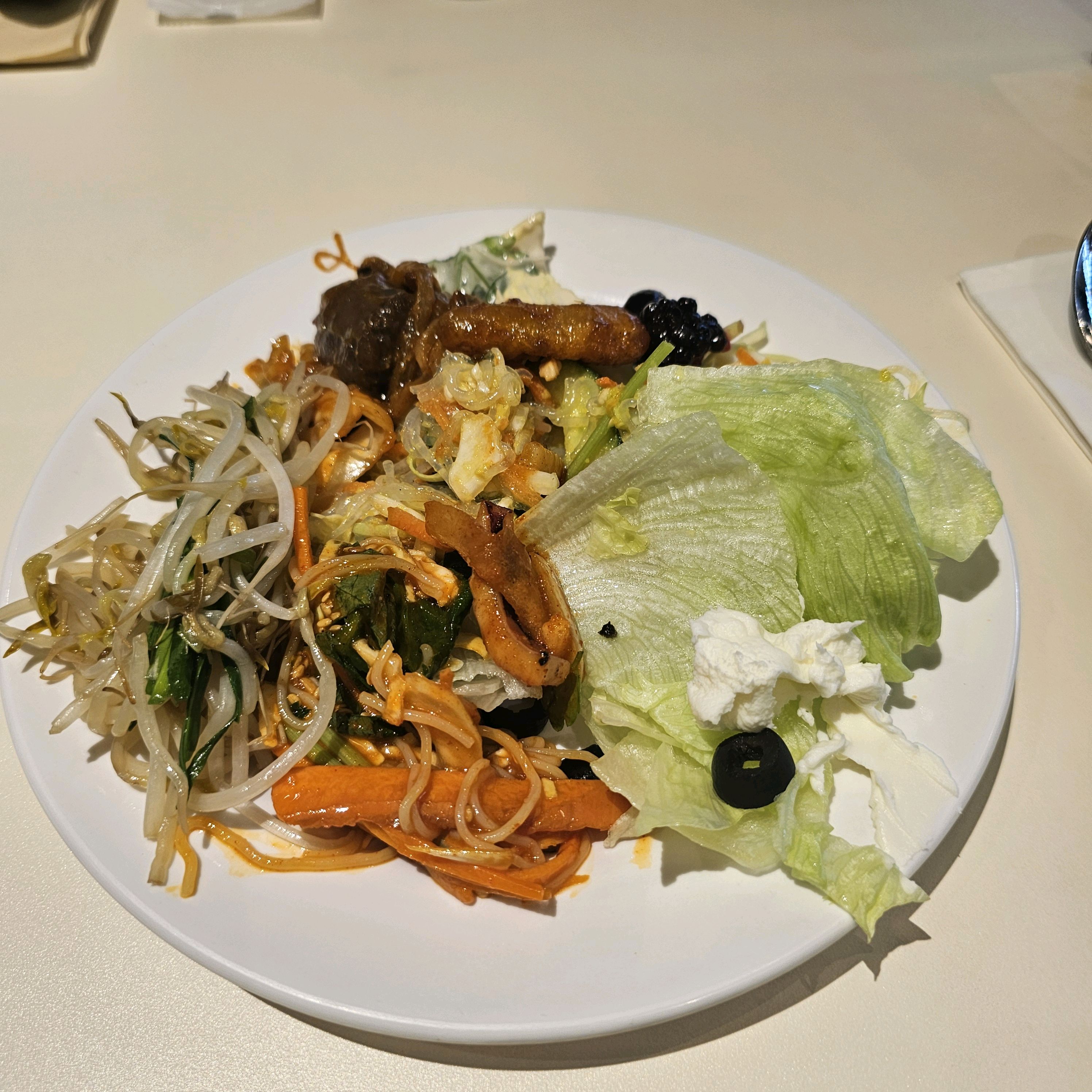 숙주볶음이 맛있어서 5번 갖다먹었어여... - 다산 맛집 애슐리퀸즈 다산점