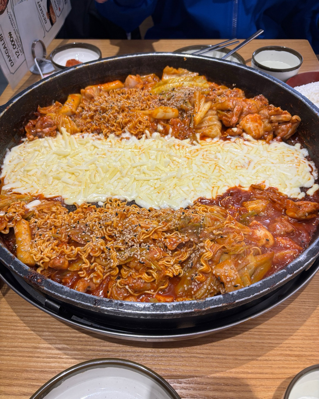 [홍대입구역 맛집 장인닭갈비 홍대2호점] 직접 가본 로컬 리뷰