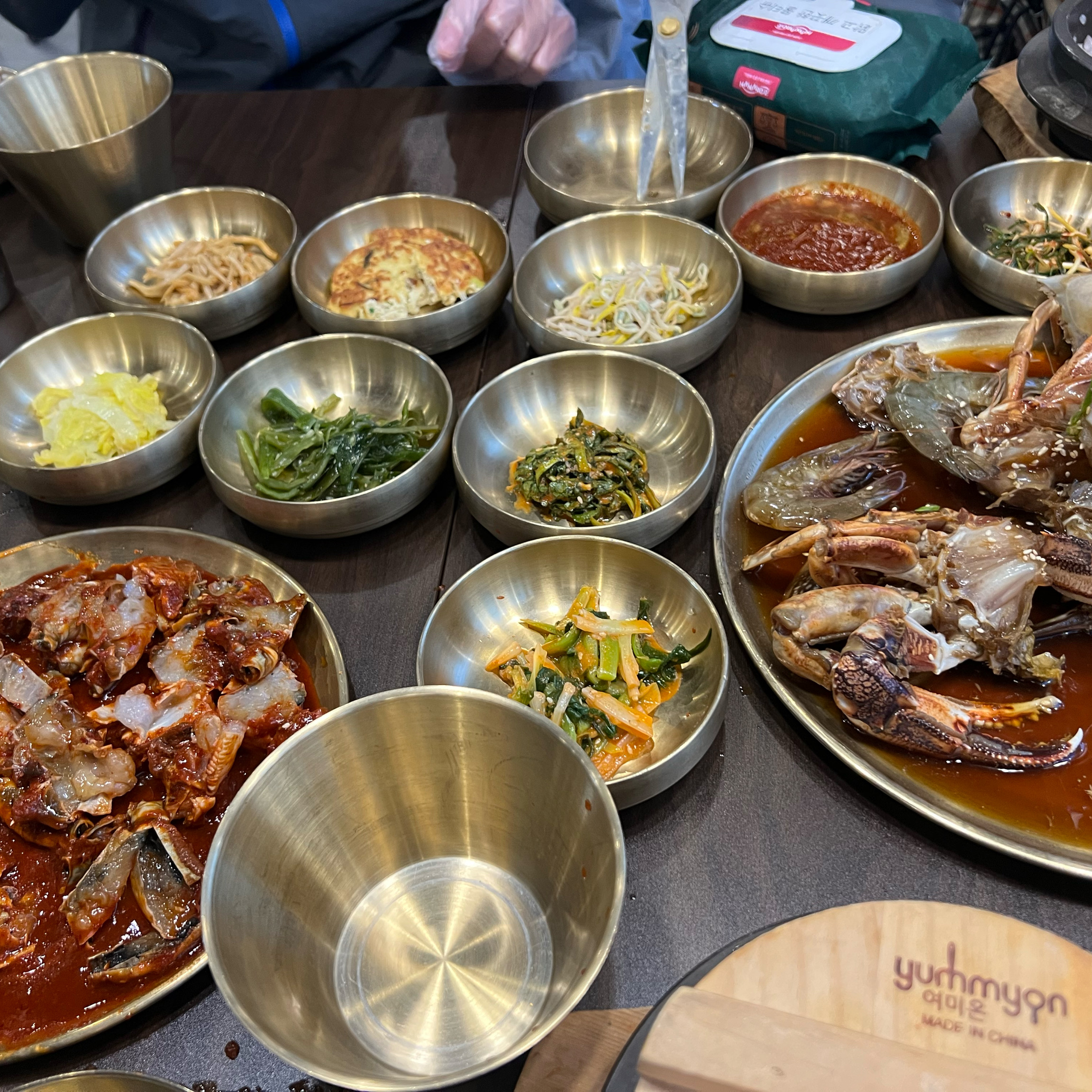 보배씸 게장~ 가족 모임으로 푸짐하게 먹었어요~ - 제주 맛집 하귀 보배쌤보리김치와게장