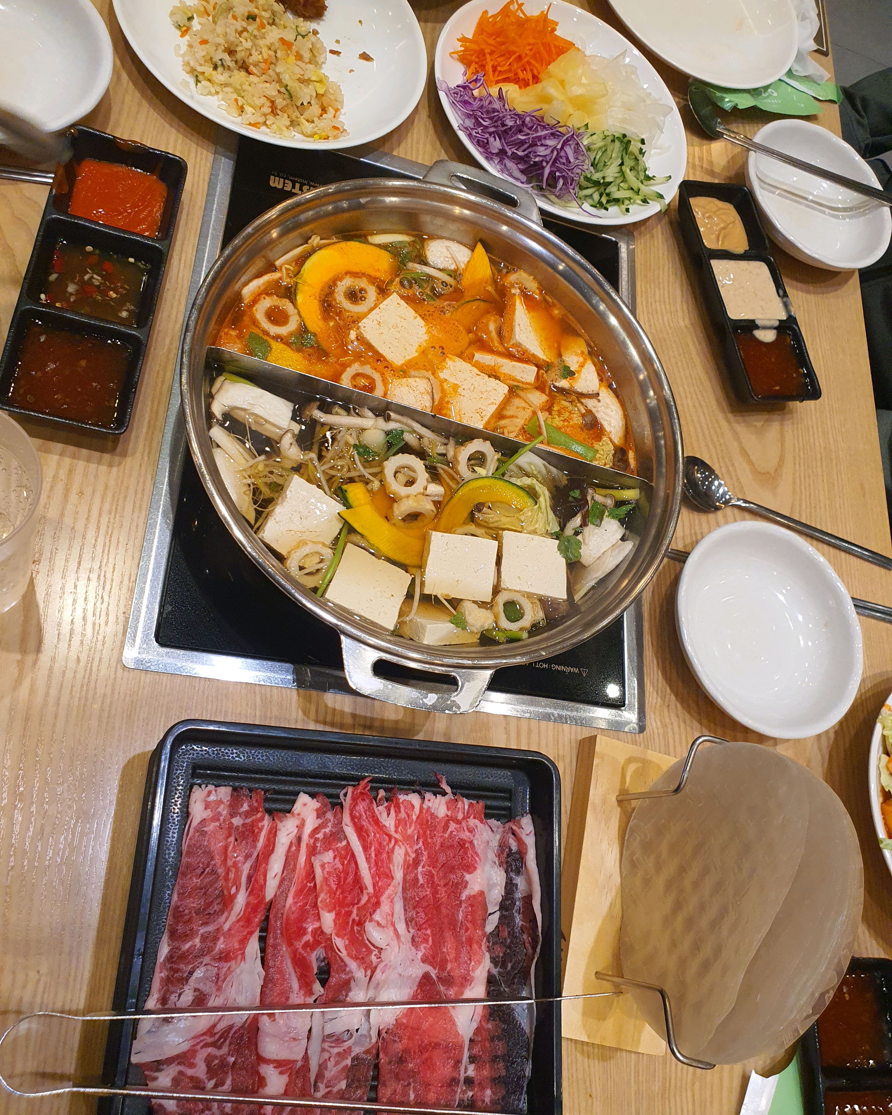 맛나게 잘먹어요. 그런데 안만바뻐두 치울때 너무시끄러워서 정신이 없어요 ㅜㅜ - 포항 문덕 맛집 샤브20 포항문덕점
