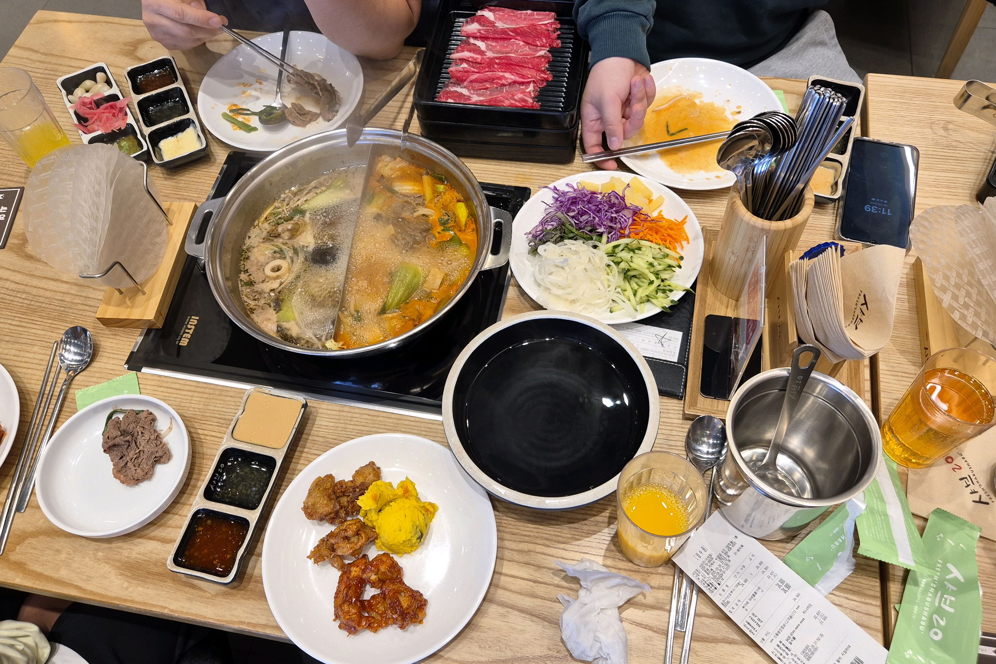 딸 아이 생일ᆢ가족식사 모임 장소로 샤브20에 왔어요^^ - 거제 수월 맛집 샤브20 거제점