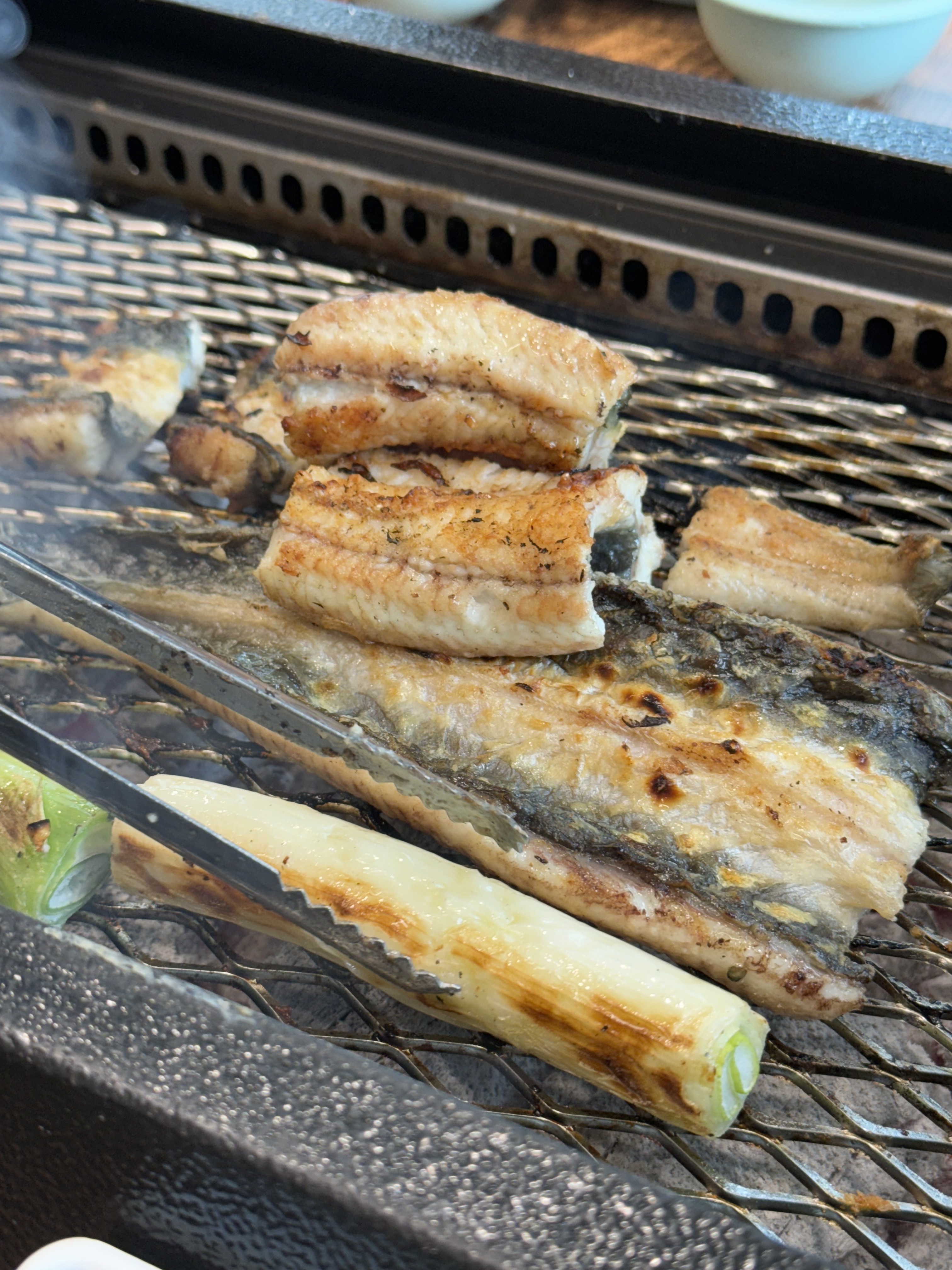 장어 진짜 너무 맛있어요.. 🥹정성스레 구워주시니 기름도 쫙 빠지고 너무 담백하고 맛있게 