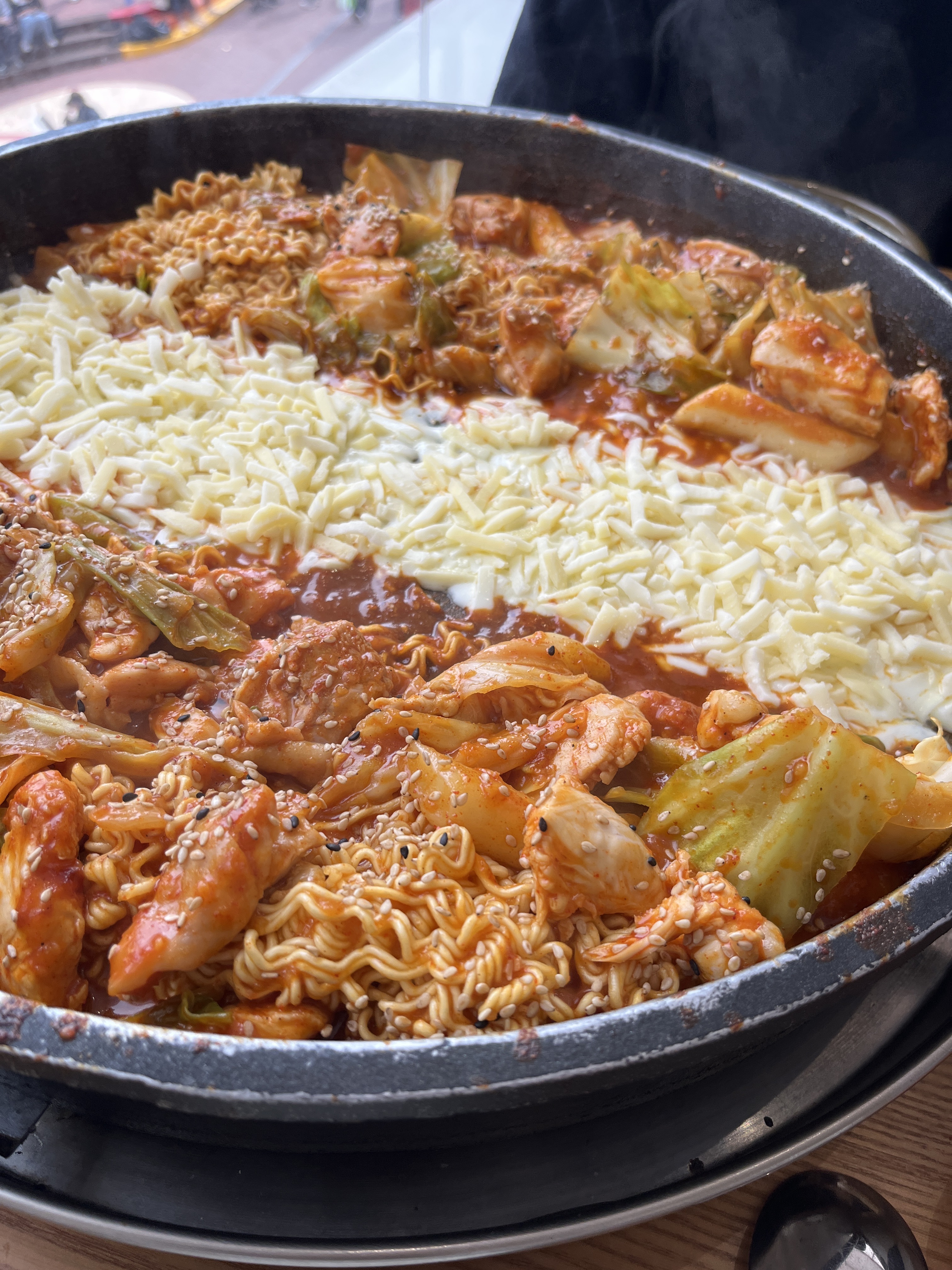 [홍대입구역 맛집 장인닭갈비 홍대2호점] 직접 가본 로컬 리뷰