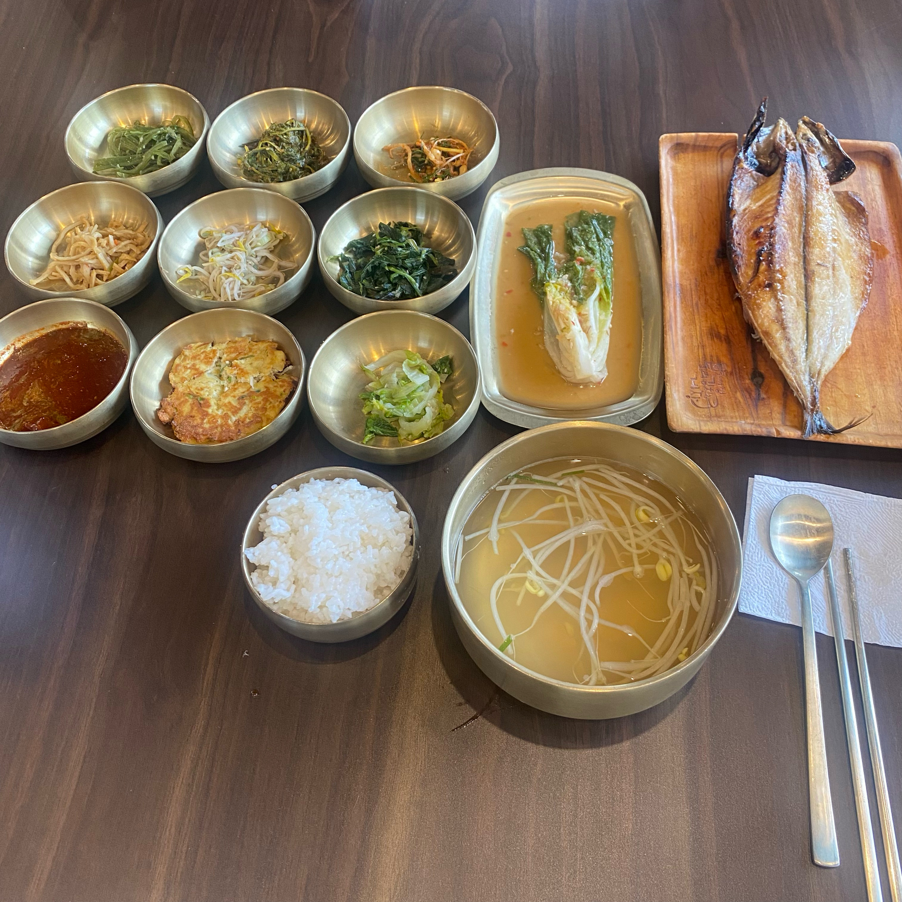 제주도 여행길에 후배추천으로 다녀 온 식당입니다. - 제주 맛집 하귀 보배쌤보리김치와게장