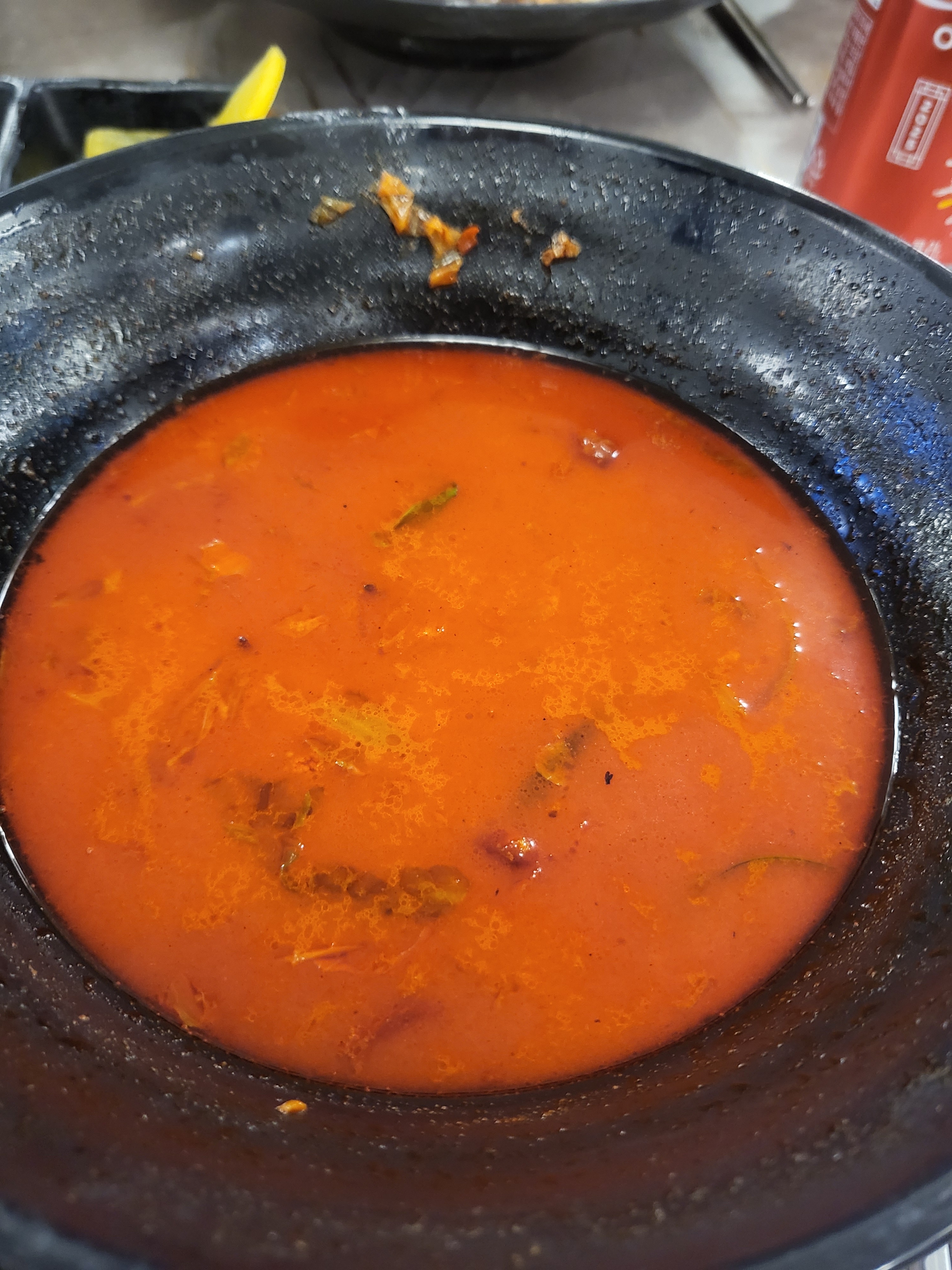 오늘도 어김없이 와서 맛있게먹고 갑니다!! 역시 좀 쌀쌀할땐 얼큰하고 매운 짬뽕이죠! 맛있