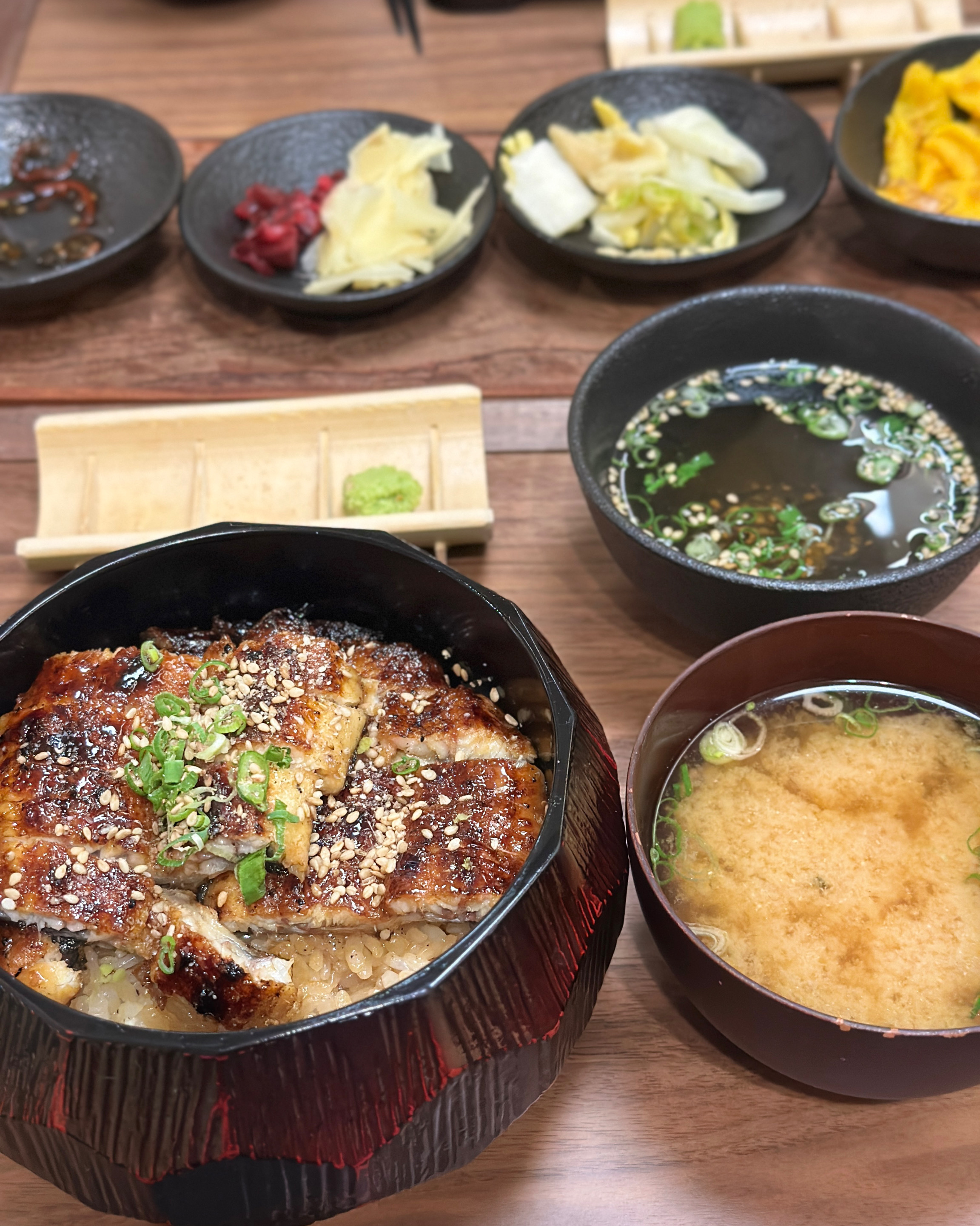 부산에서 미쉐린 장어덮밥 맛집으로 유명한 동경밥상이 - 제주 맛집 동경밥상