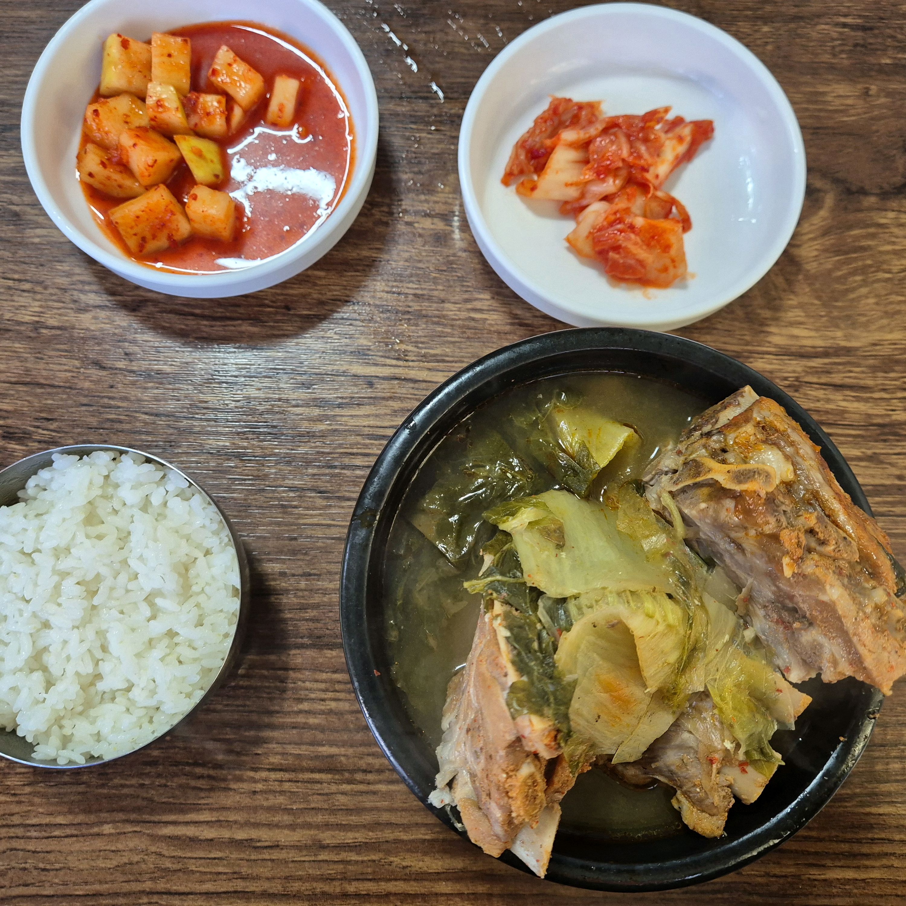뼈해장국 맛집이라고 추천받았다 - 망원동 맛집 일등식당