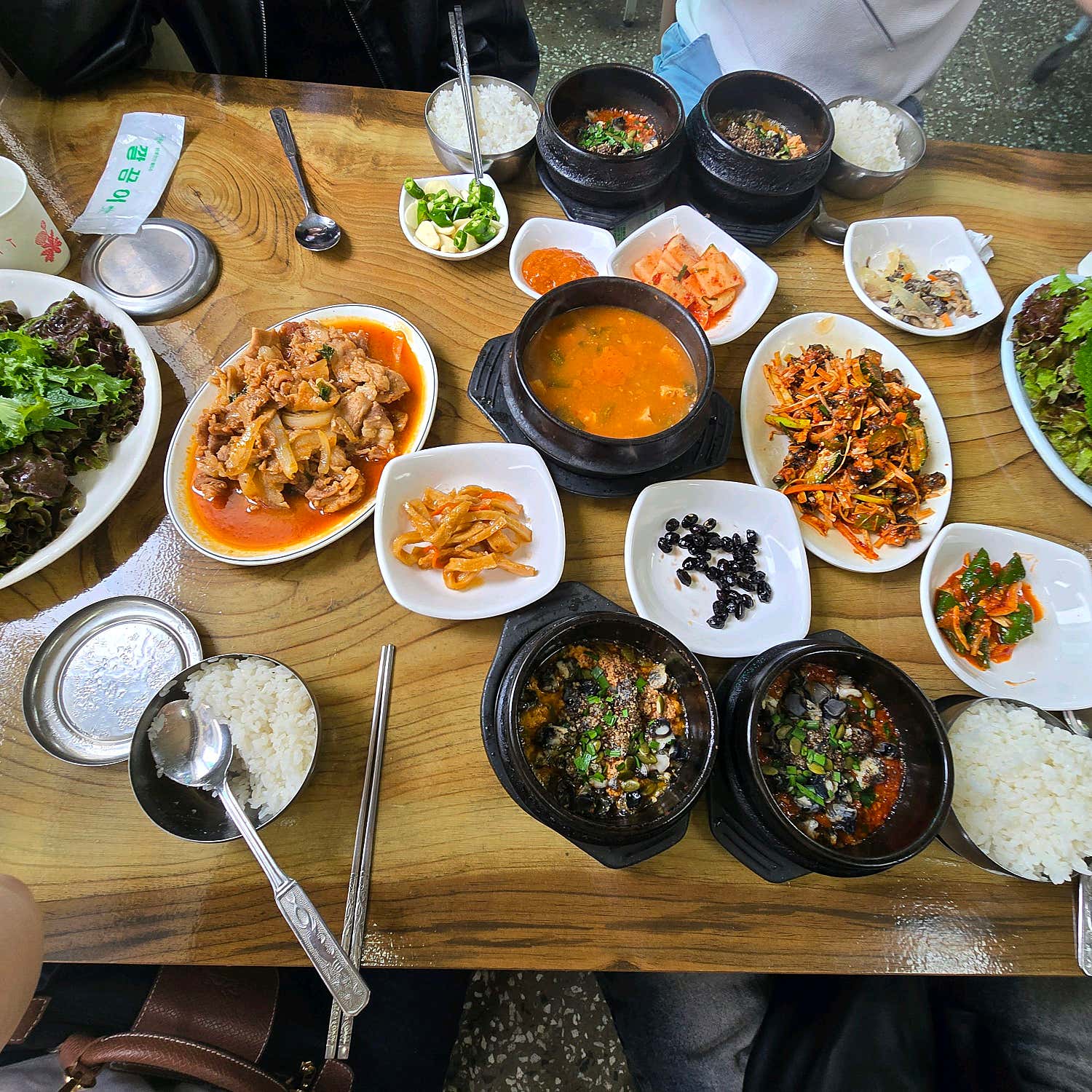 옛날우렁이식당 푸짐한 한 상차림