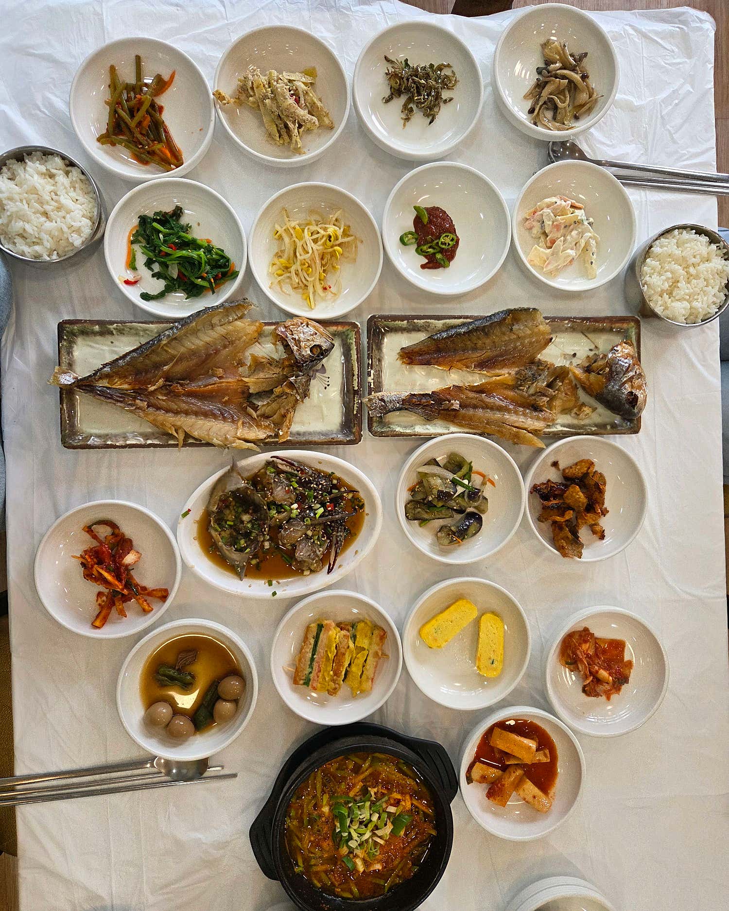 모래골의 완벽한 굴비백반 한 상차림