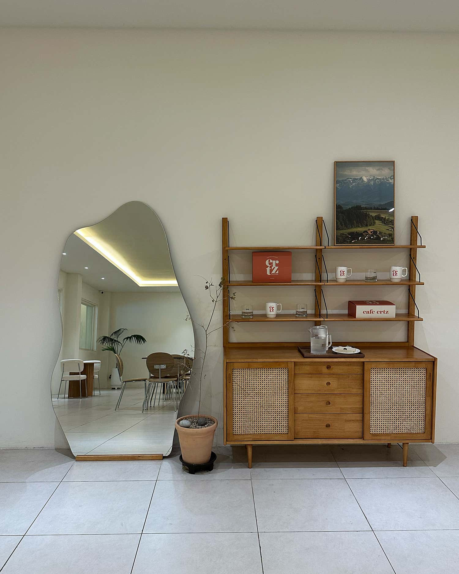 카페 에르츠 감각적인 인테리어 소품