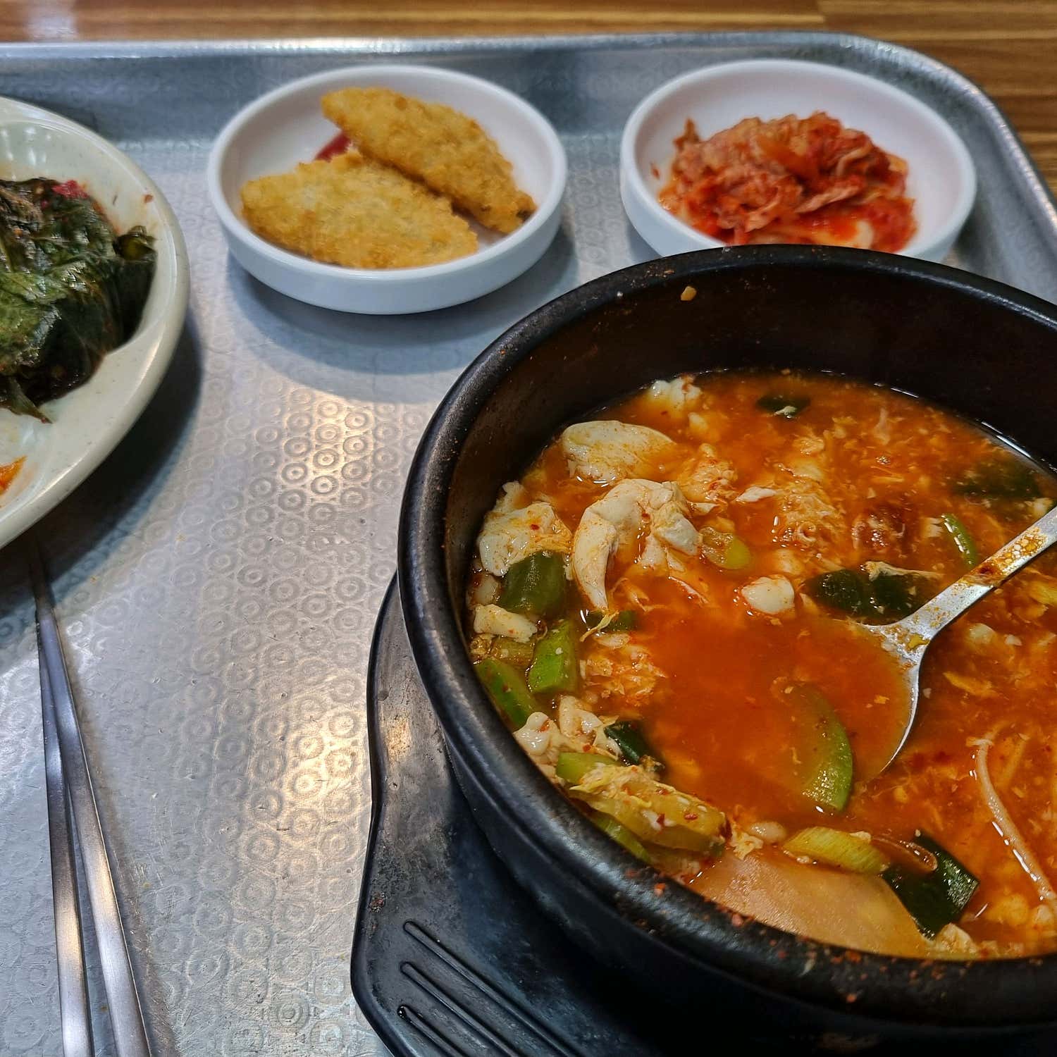 21세기한식분식 오늘의 정식, 찌개와 정갈한 밑반찬들