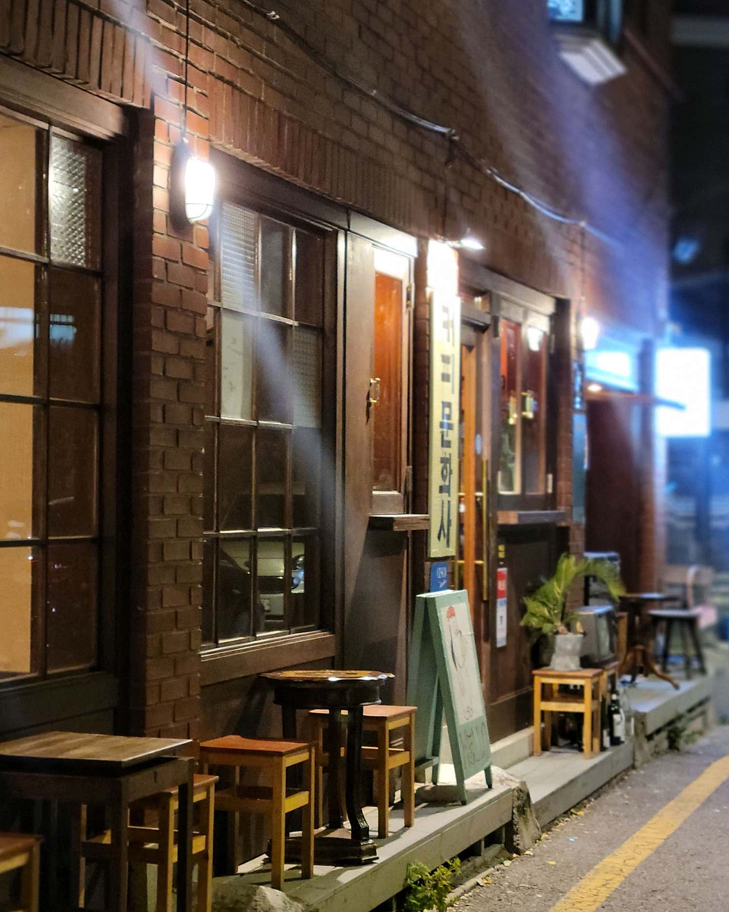 아메리카노, 고구마 티라미수, 푸딩 테이블 세팅