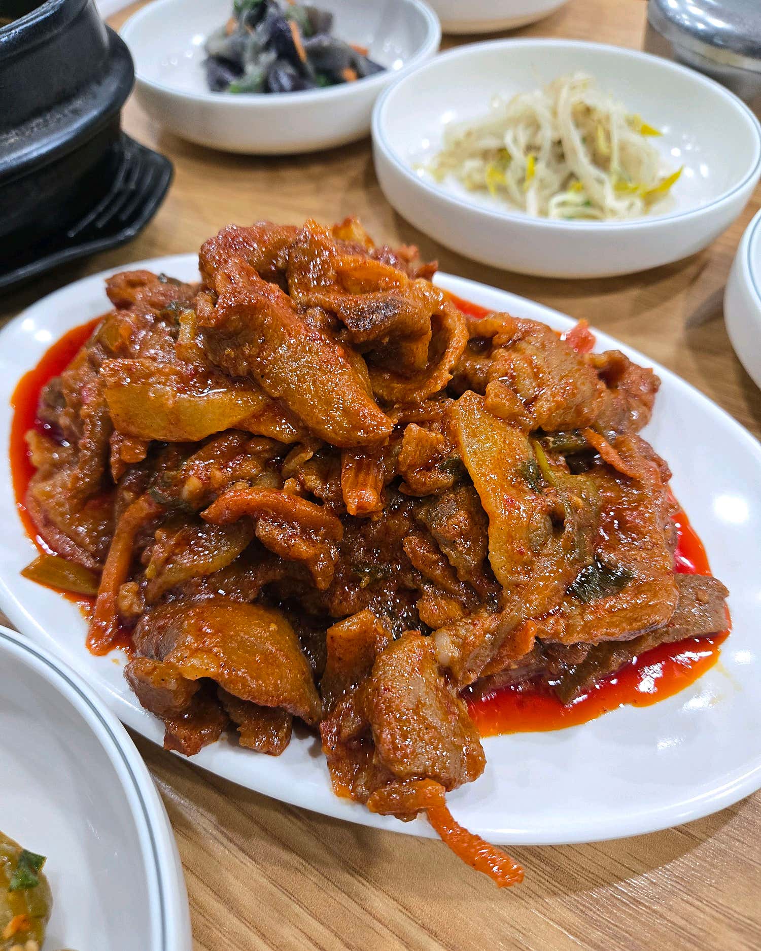 금잔디 우렁이 쌈밥집 제육볶음